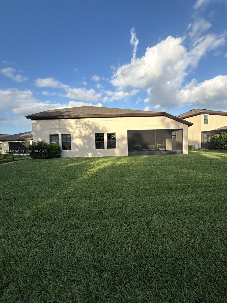 9173 Warm Springs Cir Property Photo 2
