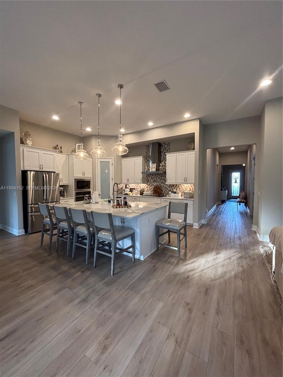 9173 Warm Springs Cir Property Photo 4