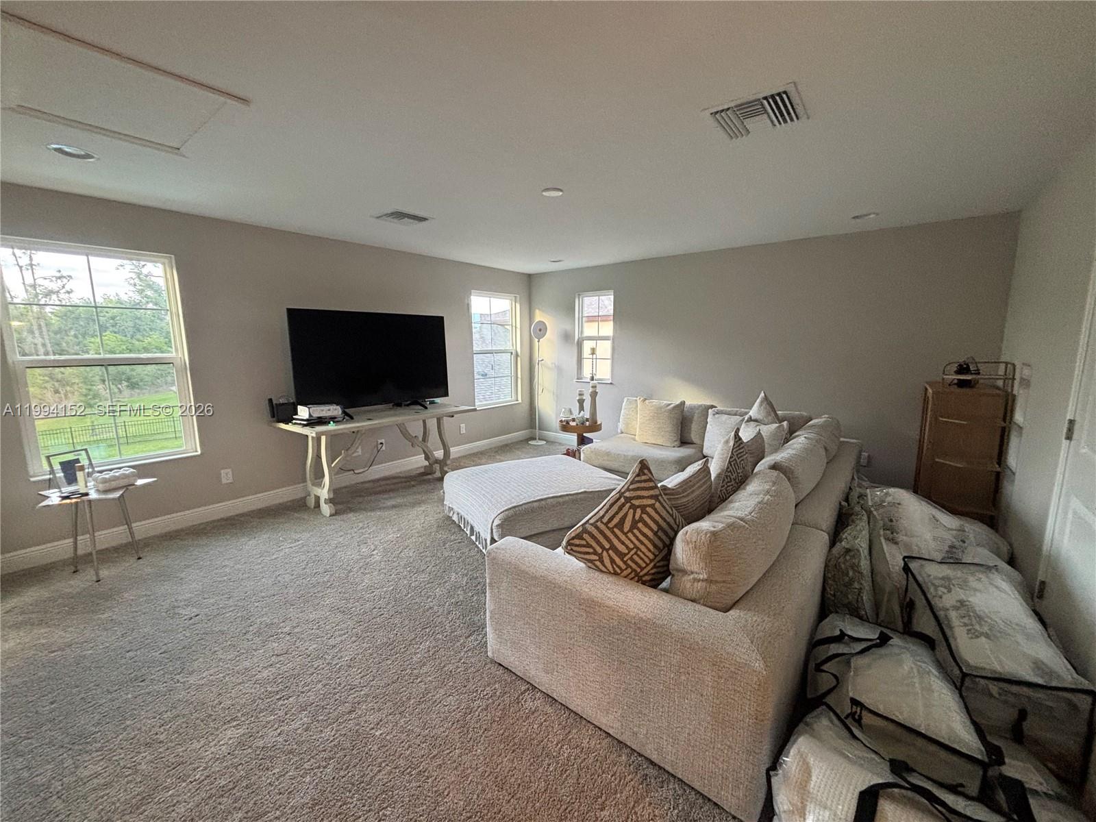 9173 Warm Springs Cir Property Photo 7