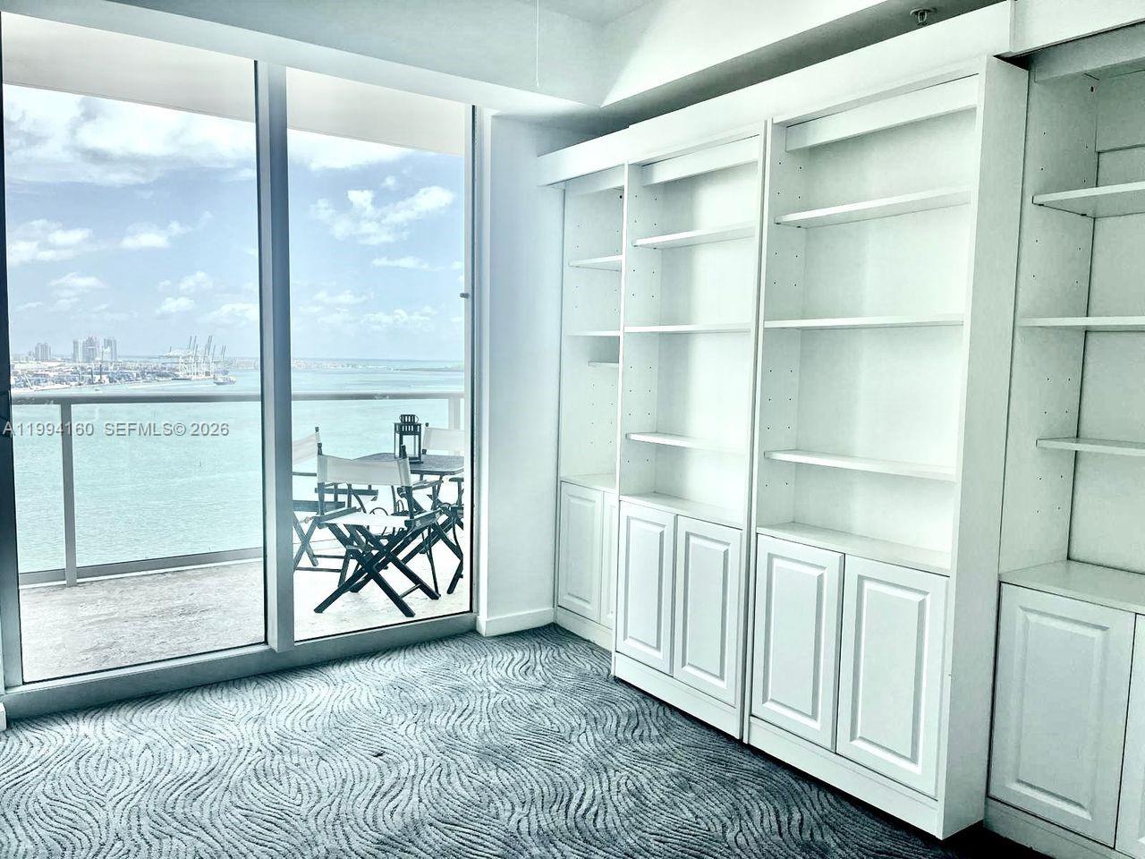 300 S Biscayne Blvd T-2012 Property Photo 17