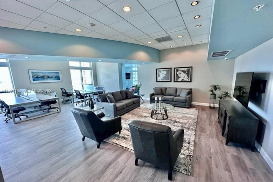 300 S Biscayne Blvd T-2012 Property Photo 45