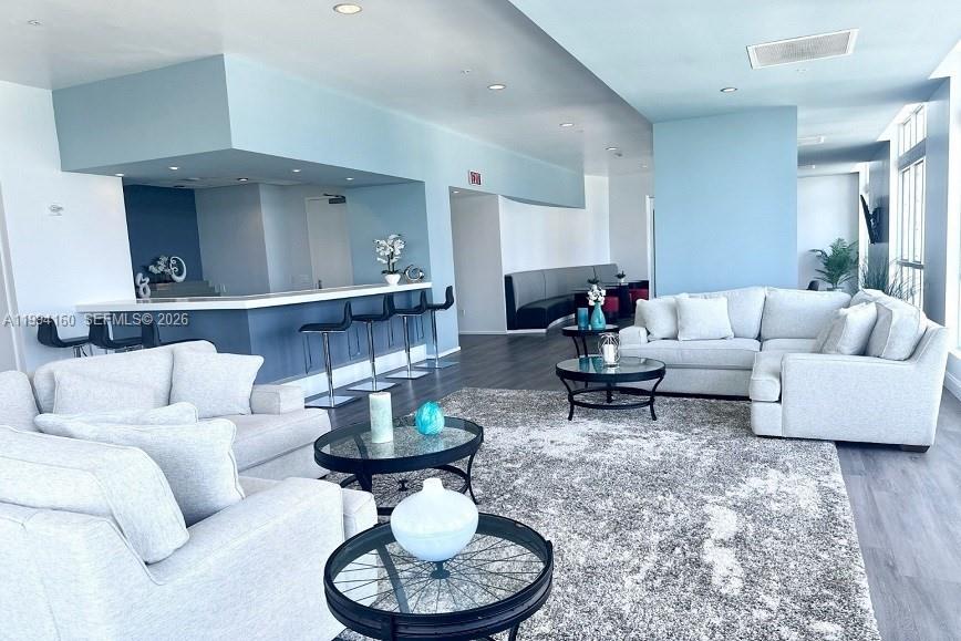 300 S Biscayne Blvd T-2012 Property Photo 46