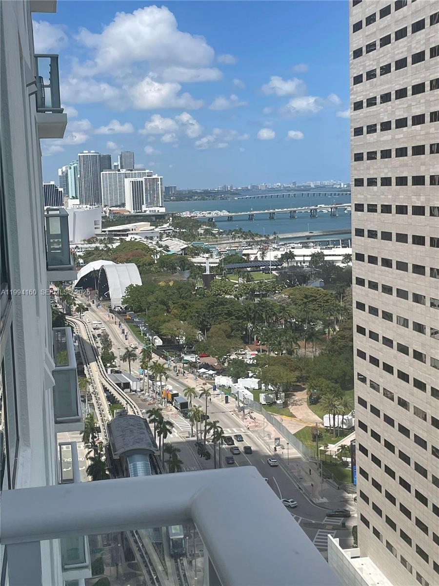 300 S Biscayne Blvd T-2012 Property Photo 47