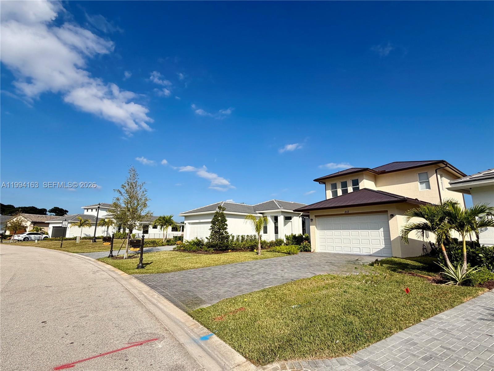 312 Se Via Sangro Property Photo 3