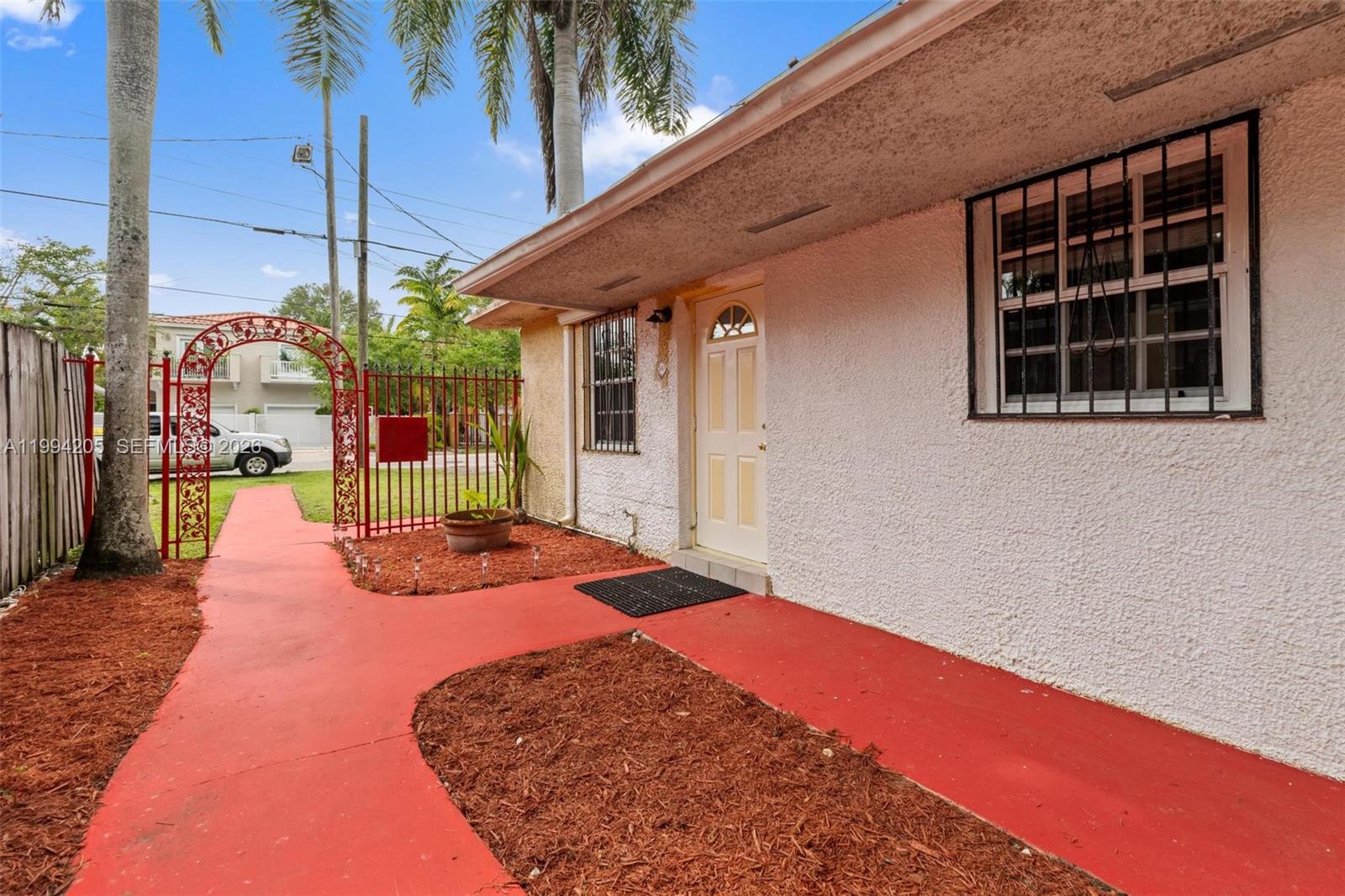 3147 Mcdonald St Property Photo 4