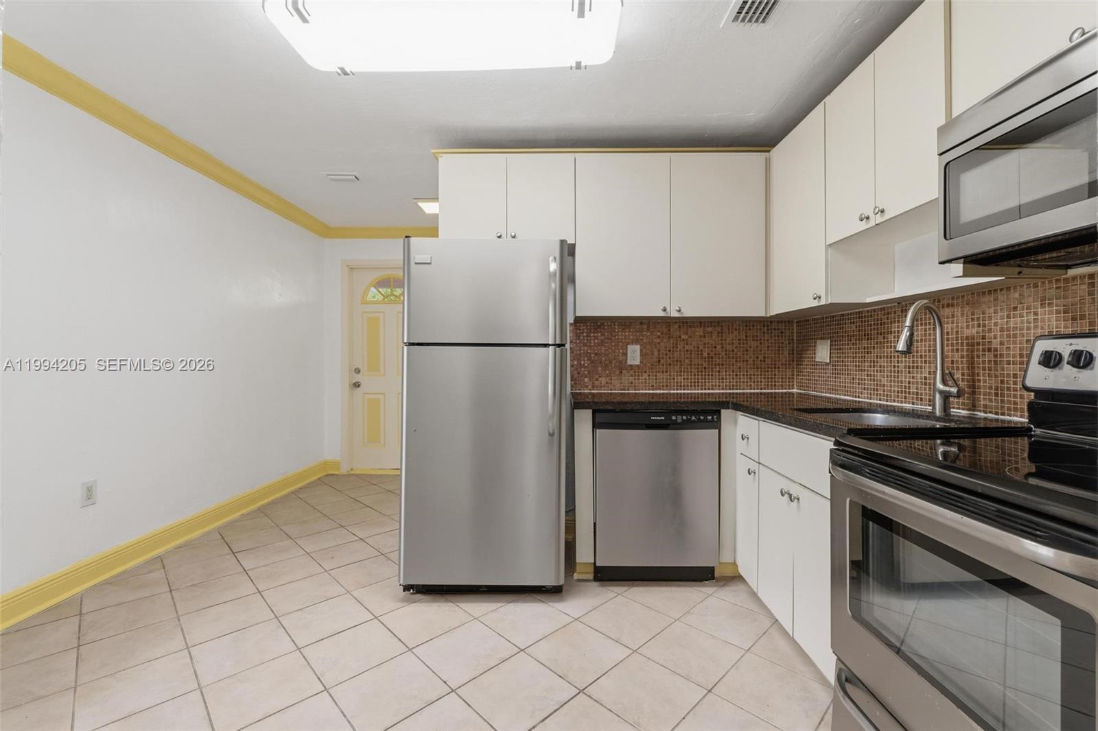 3147 Mcdonald St Property Photo 9