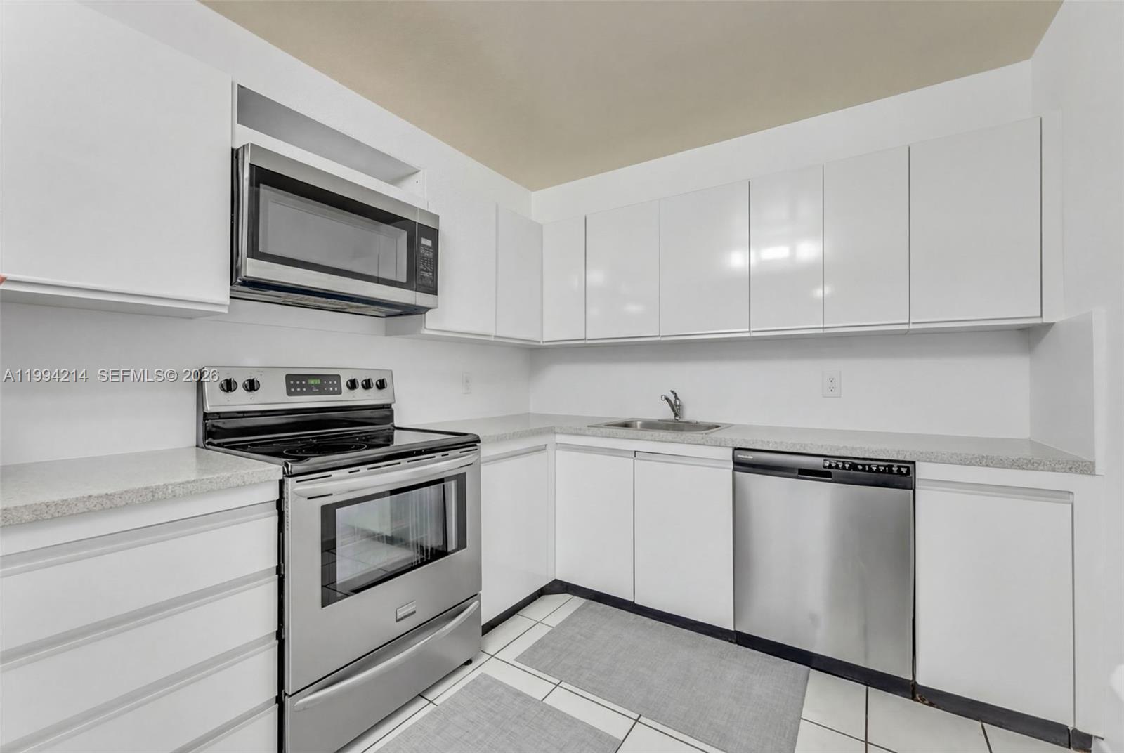 2500 Parkview Dr 1418 Property Photo 7