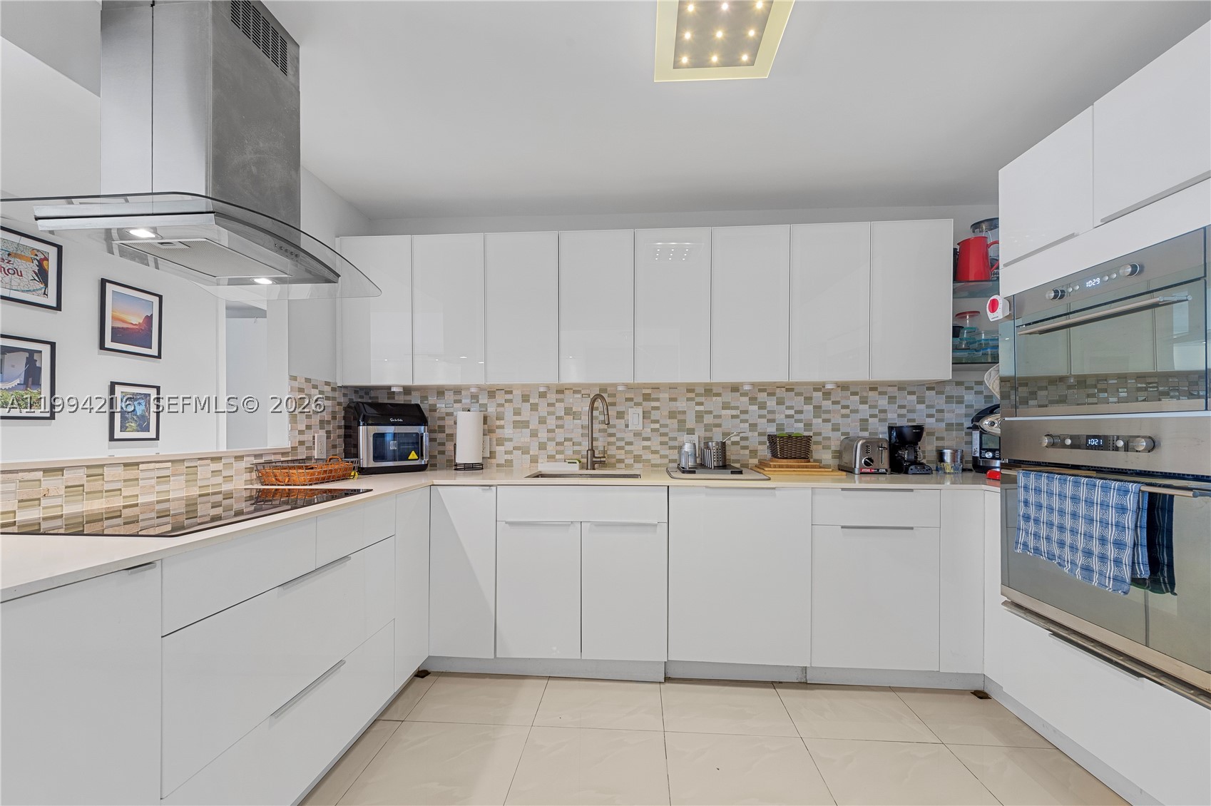 100 Bayview Dr 507 Property Photo 17