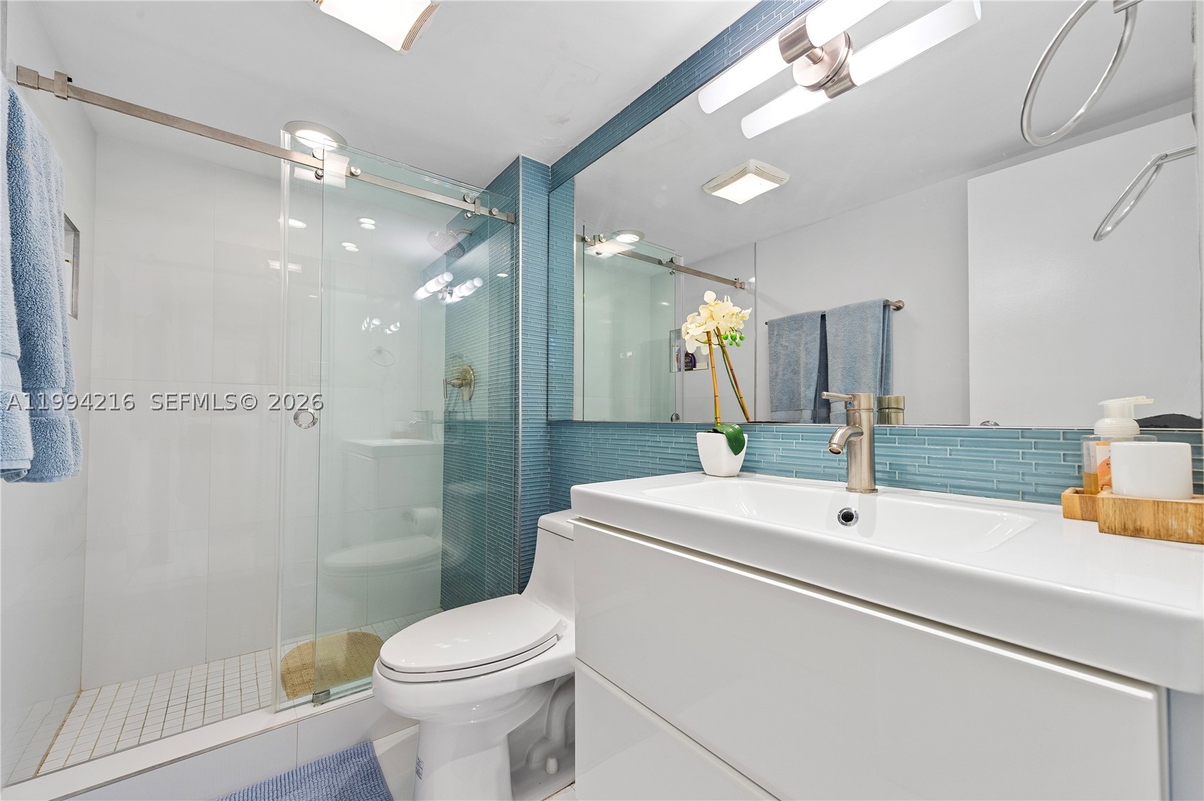 100 Bayview Dr 507 Property Photo 27