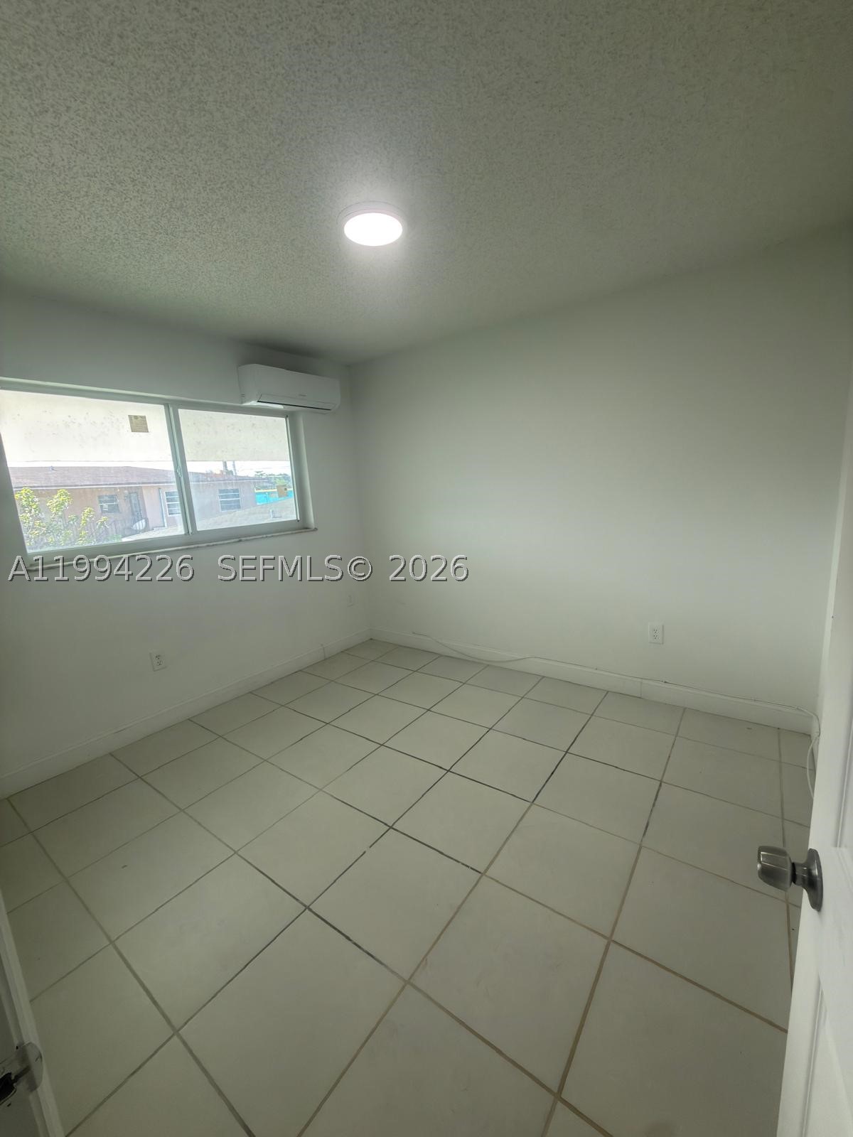 2622 Nw 24th St 3b Property Photo 9
