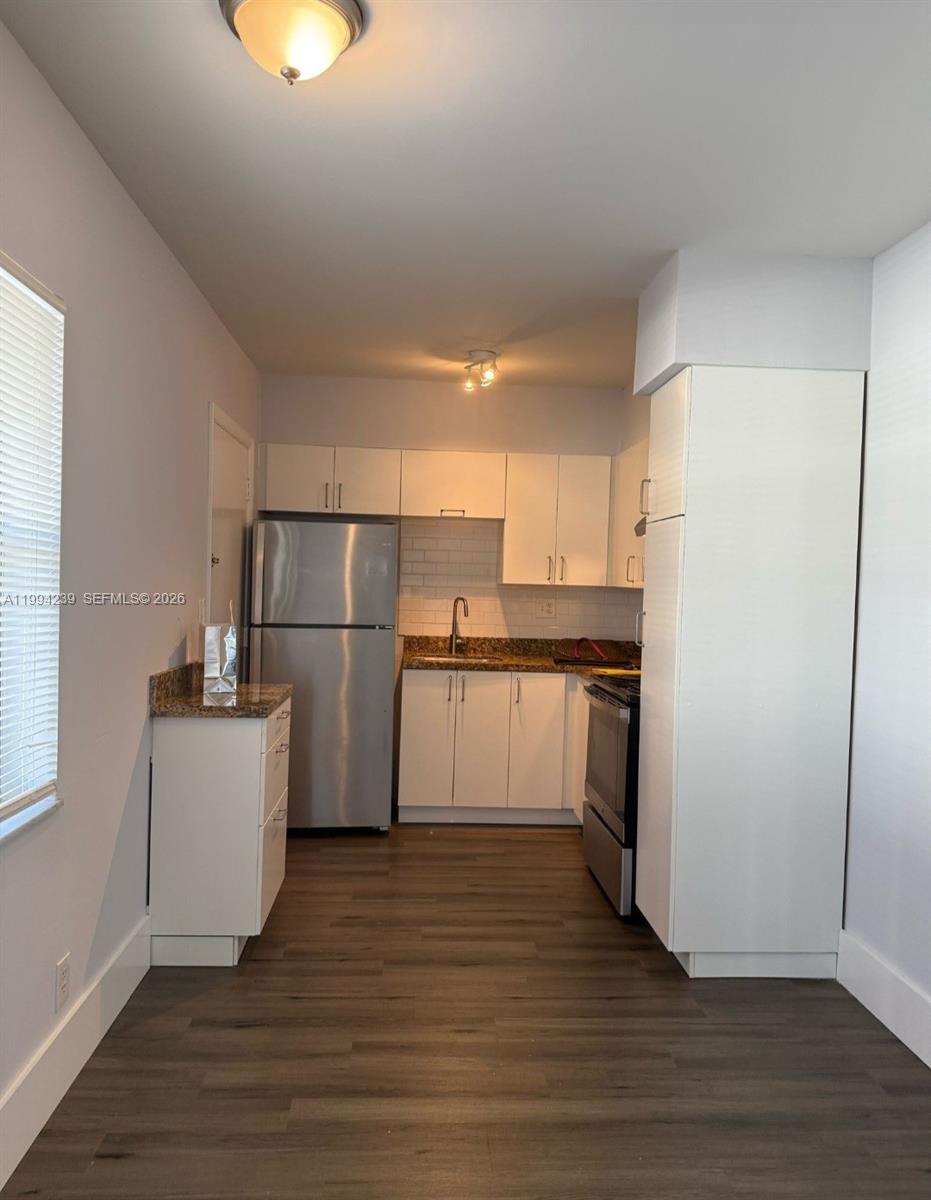 1824 Monroe St 14 Property Photo 1