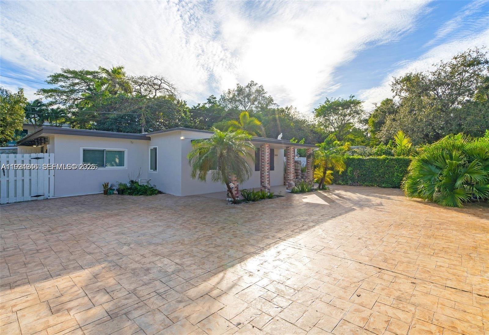 3800 Charles Ter Property Photo 1