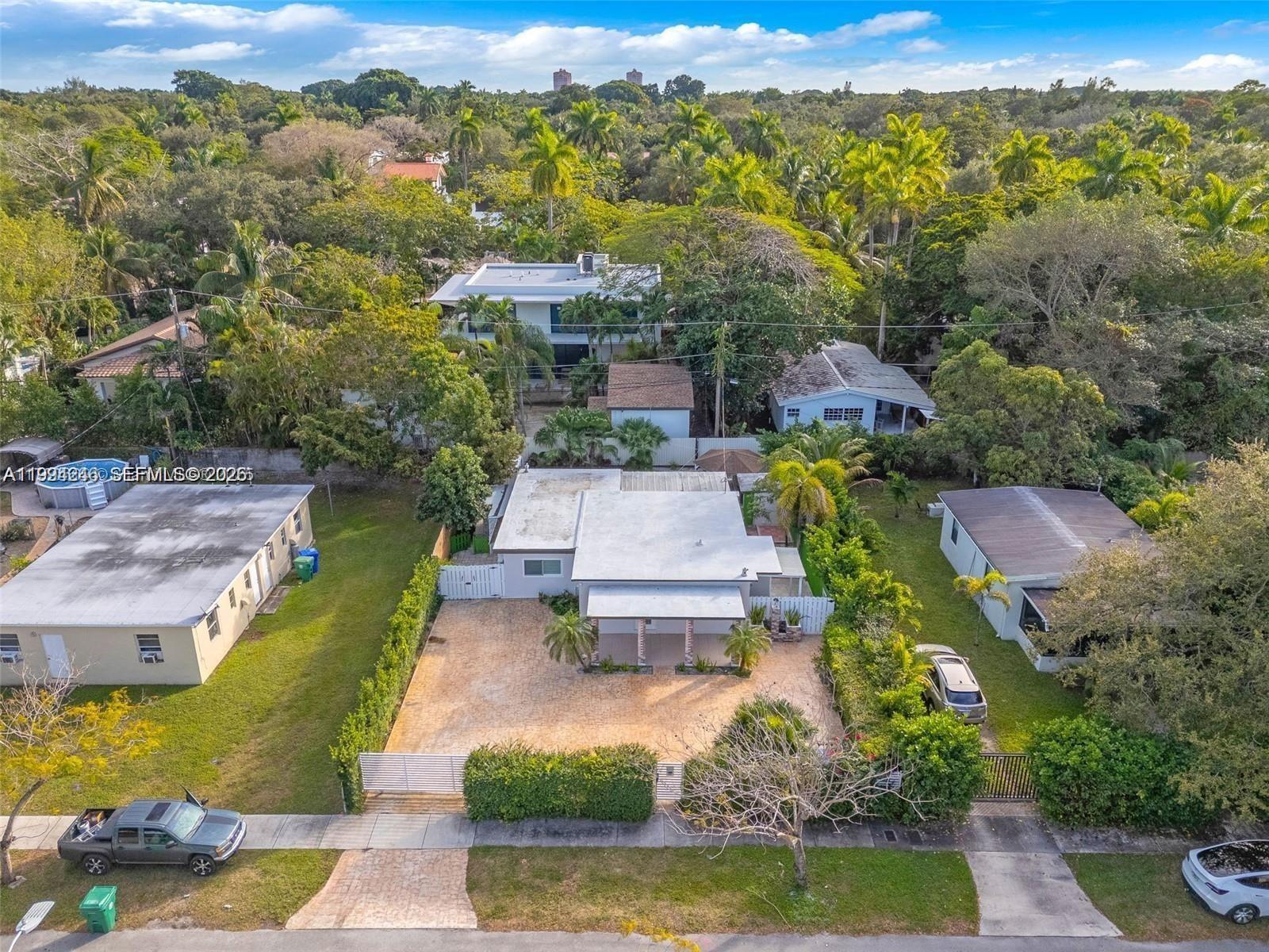 3800 Charles Ter Property Photo 16