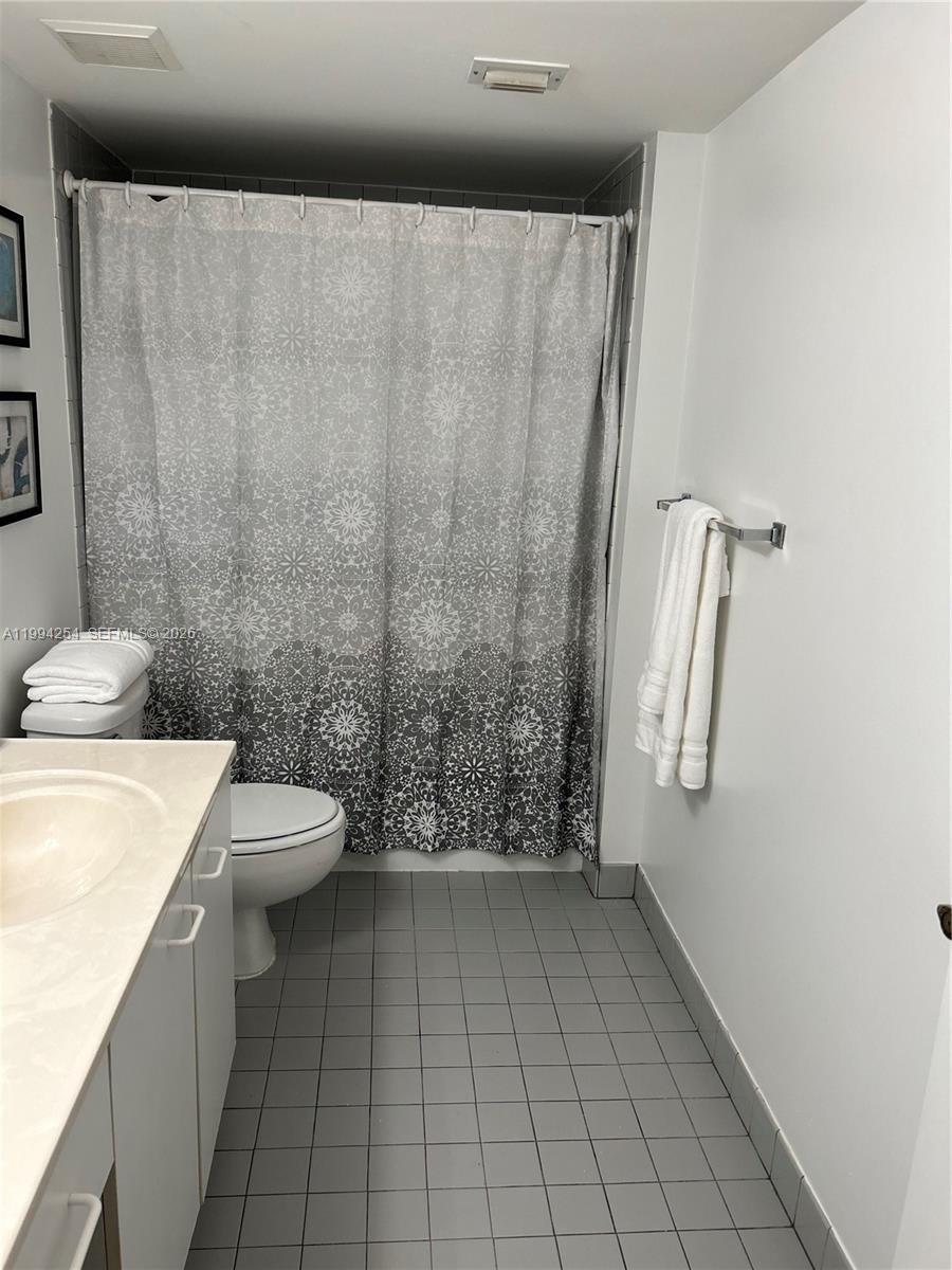 17801 N Bay Rd 203 Property Photo 6