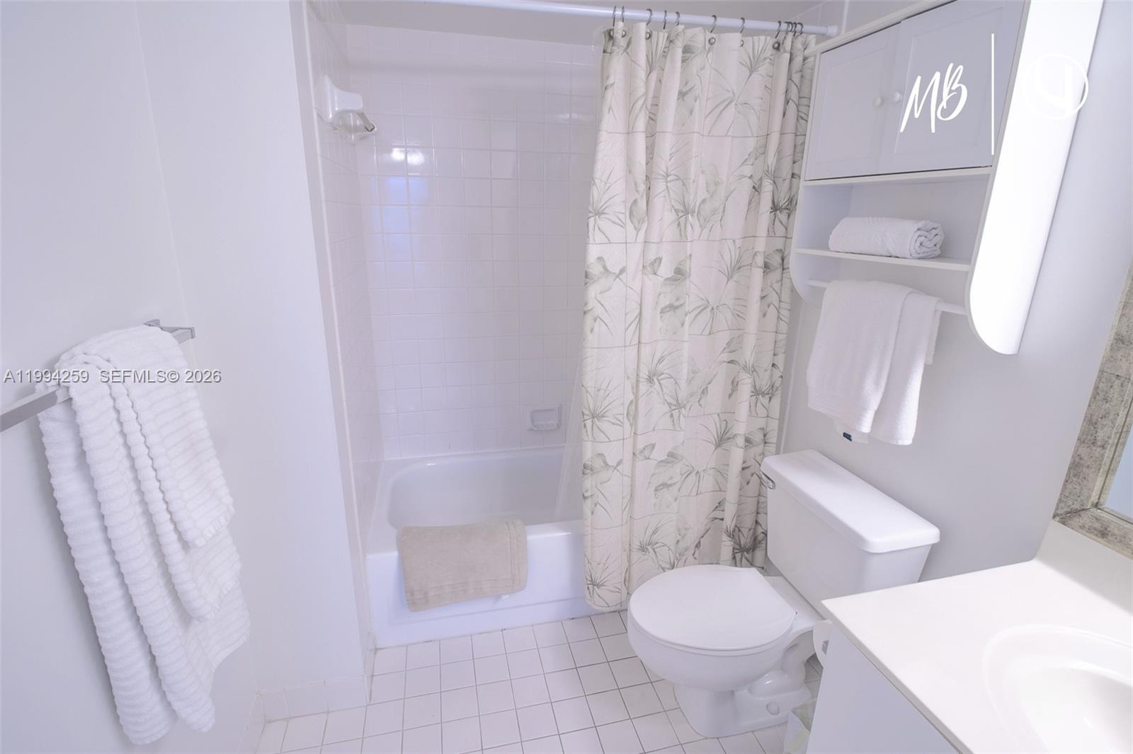 A11994259 Property Photo 3
