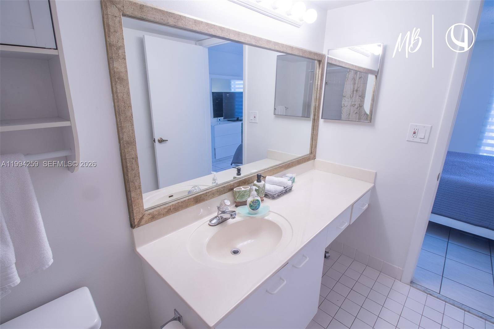 A11994259 Property Photo 4