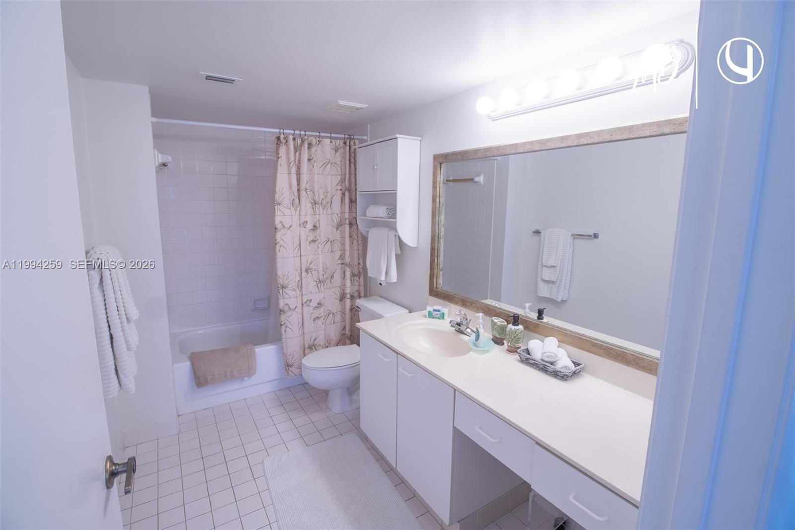 A11994259 Property Photo 5