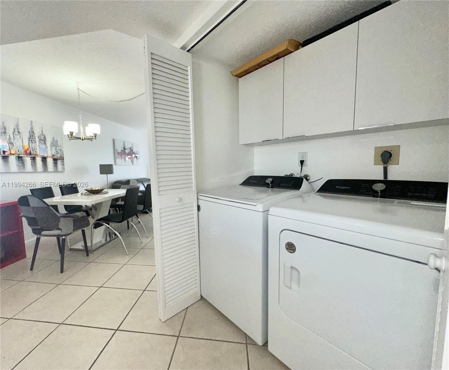 17801 N Bay Rd 513 Property Photo 6