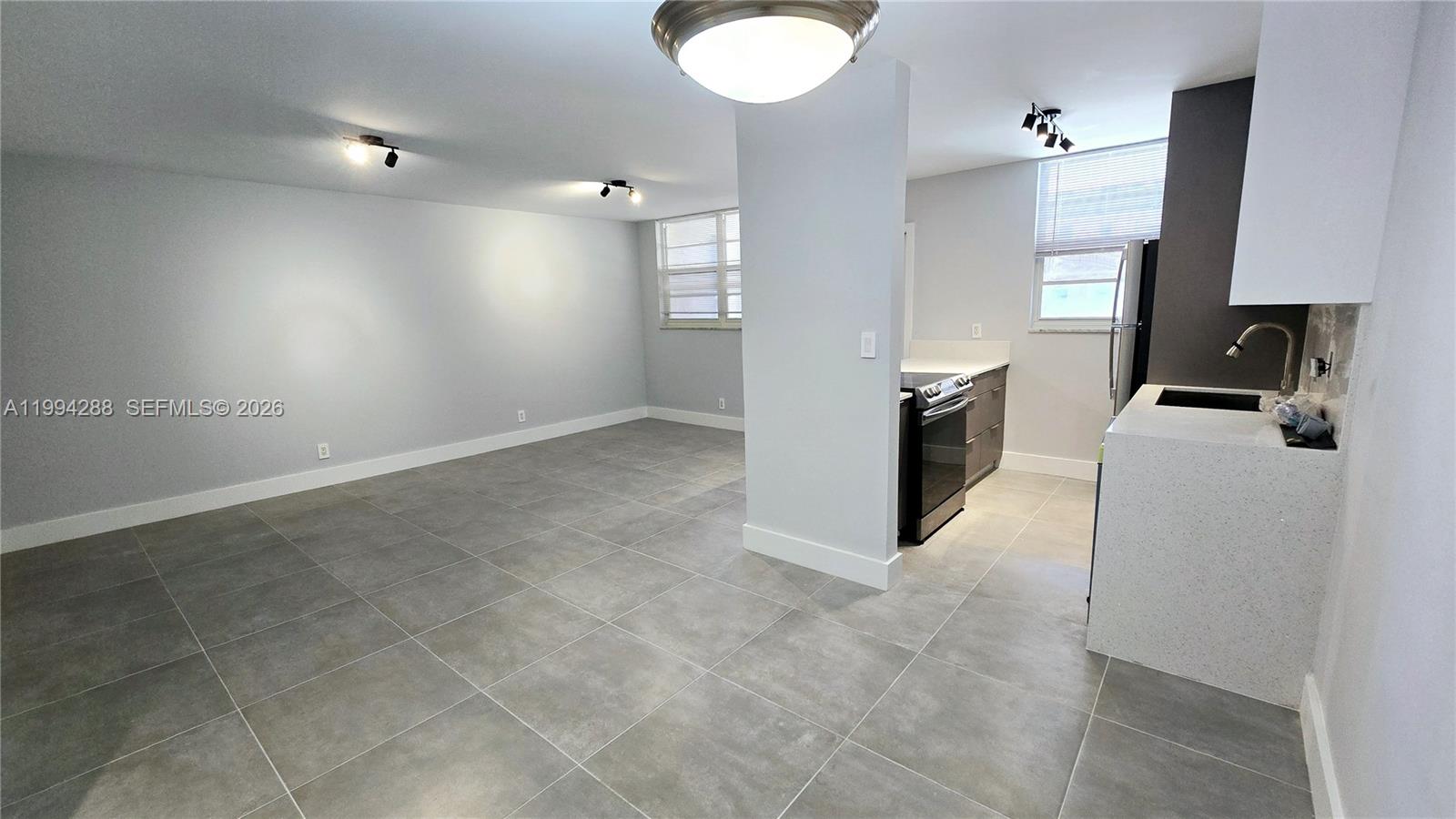 1811 Jefferson St 202 Property Photo 4