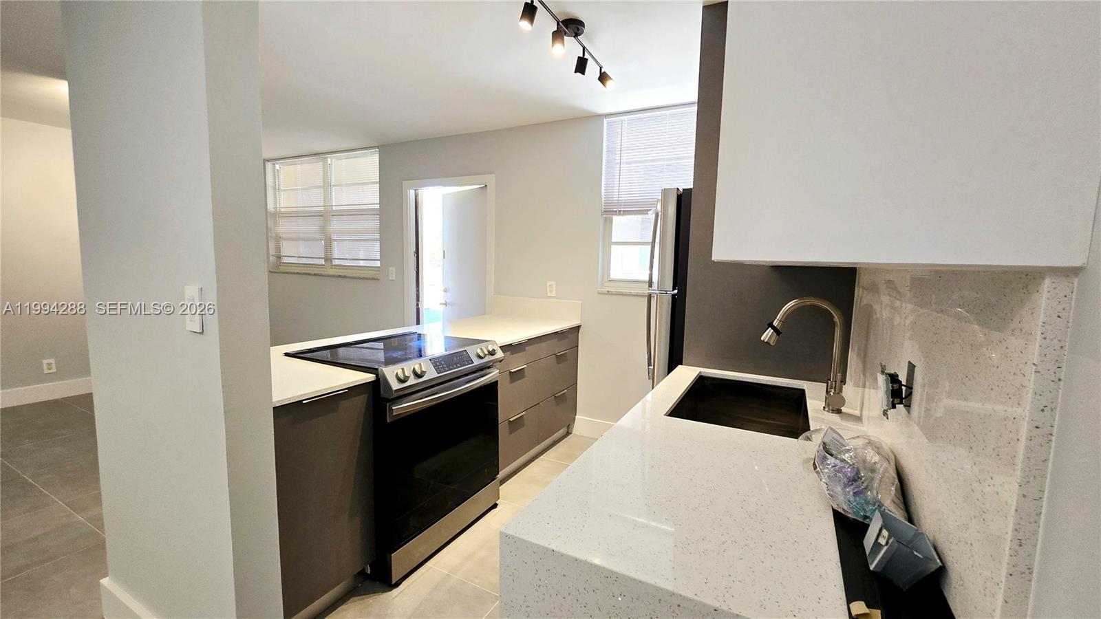 1811 Jefferson St 202 Property Photo 6