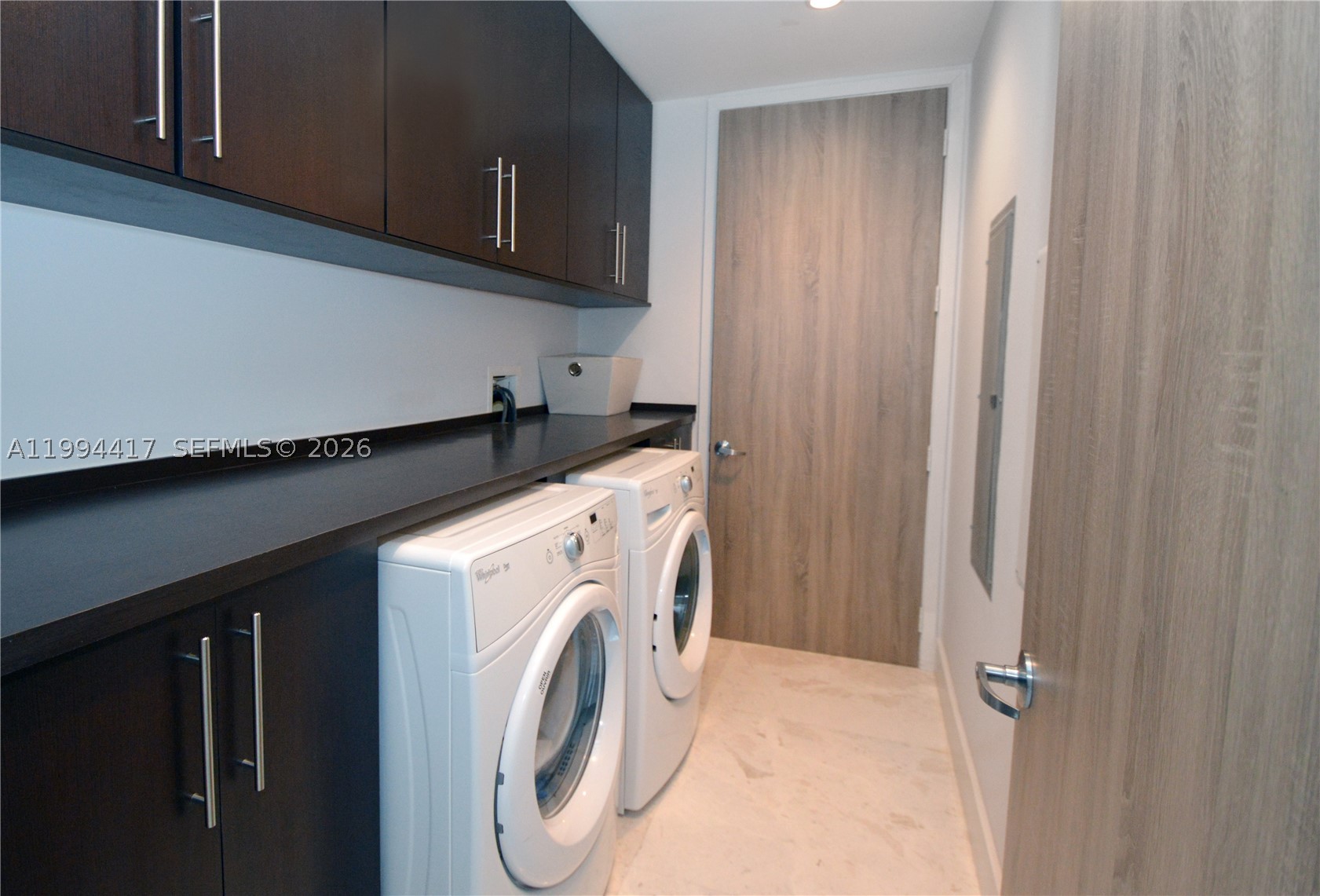 1100 Biscayne Blvd 6104 Property Photo 6