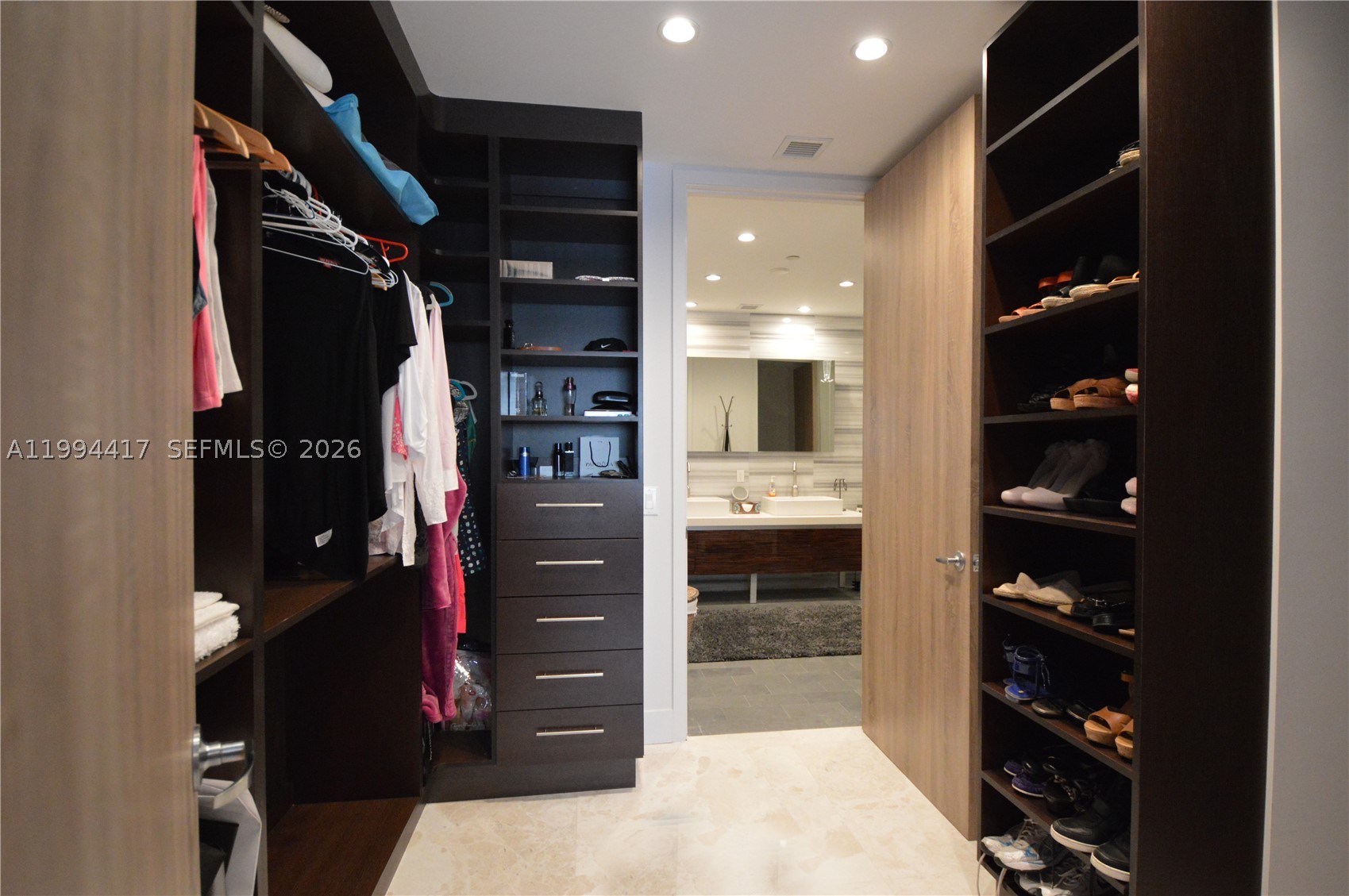 1100 Biscayne Blvd 6104 Property Photo 23