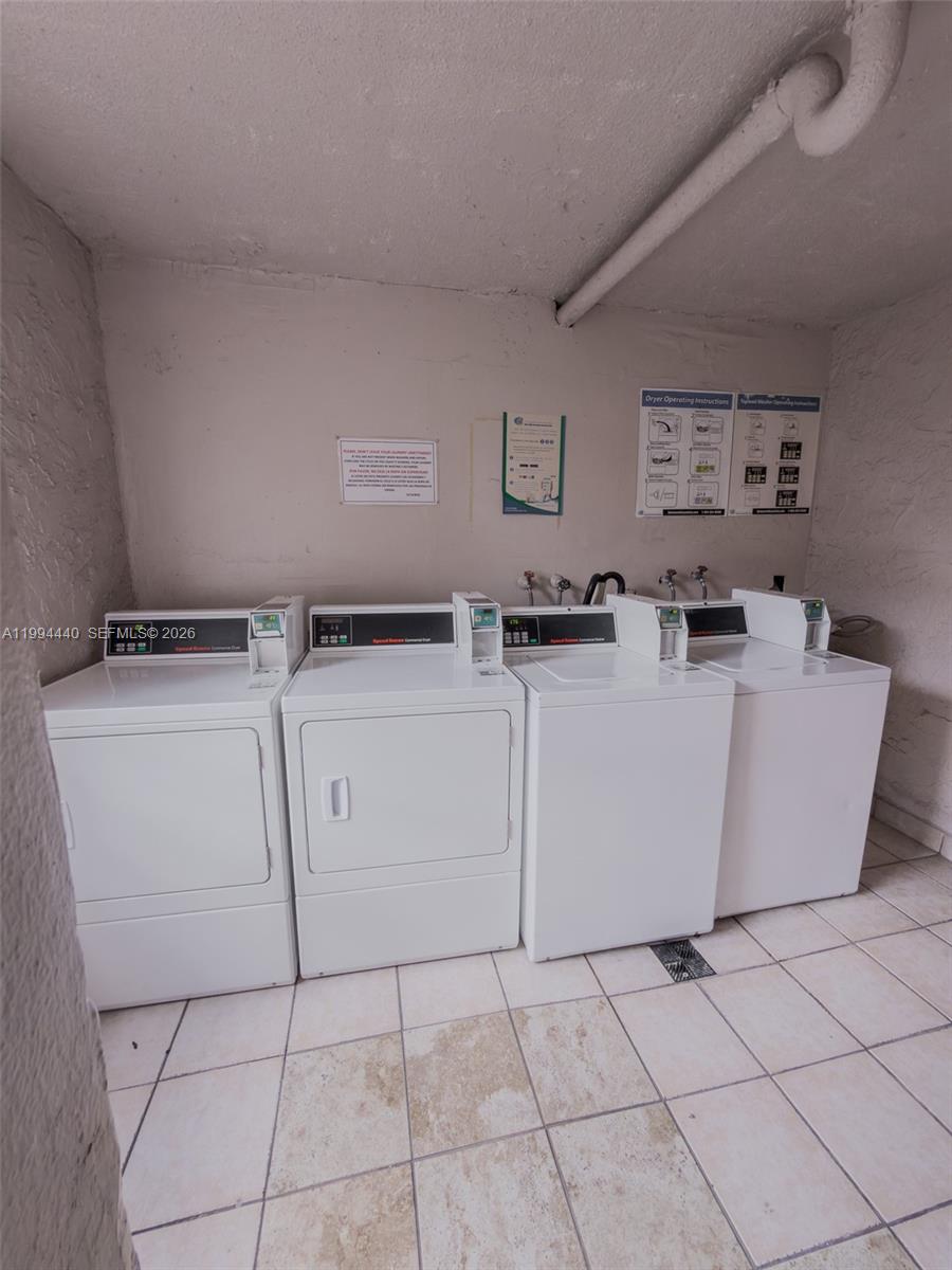 8411 Nw 8th St 301 Property Photo 12