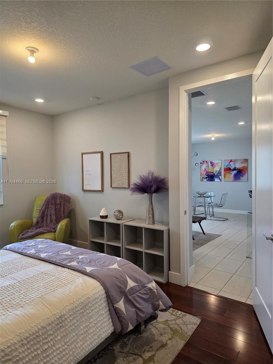 A11994466 Property Photo 10