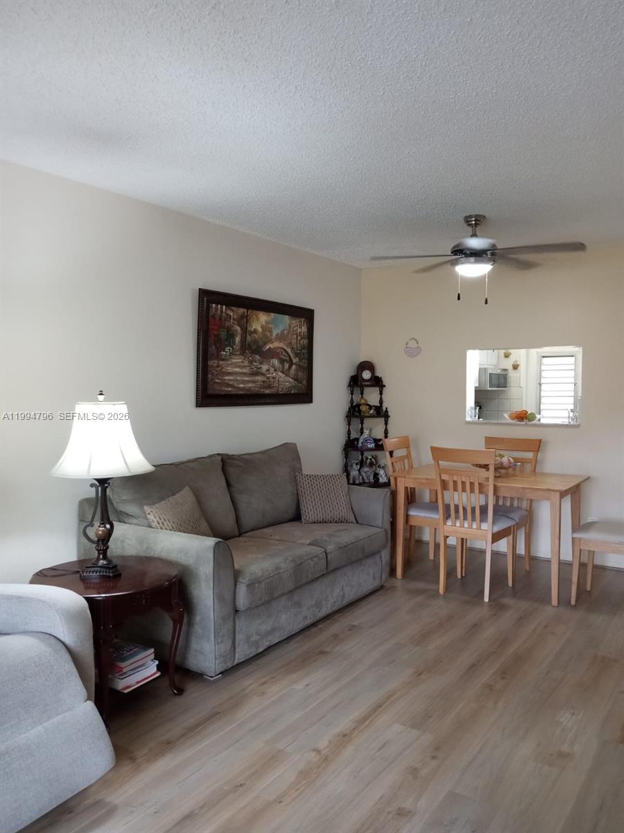 A11994796 Property Photo 10
