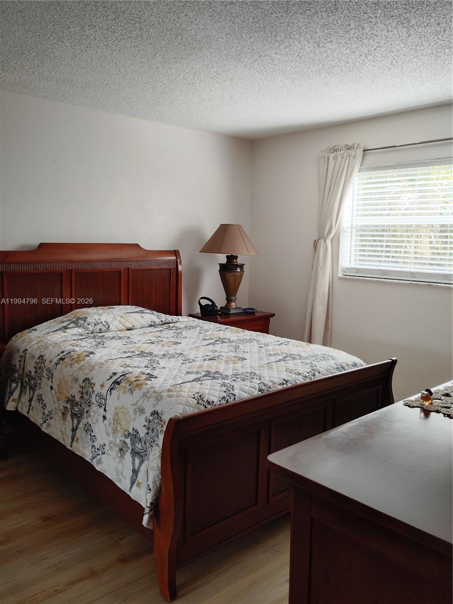 A11994796 Property Photo 15