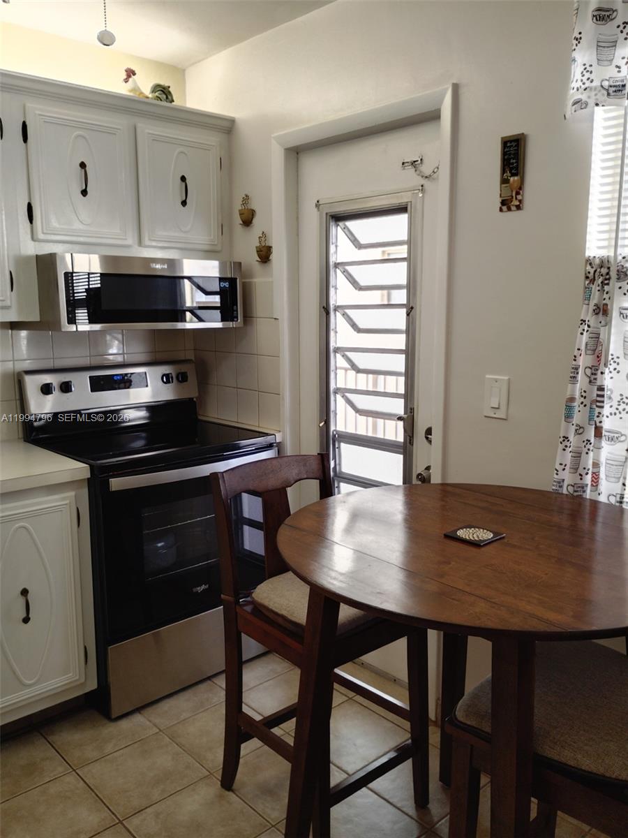 A11994796 Property Photo 22