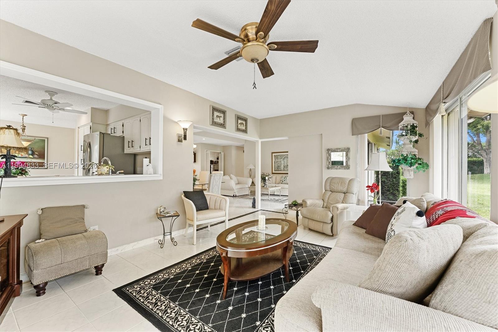5669 Pinecrest Cir Property Photo 10