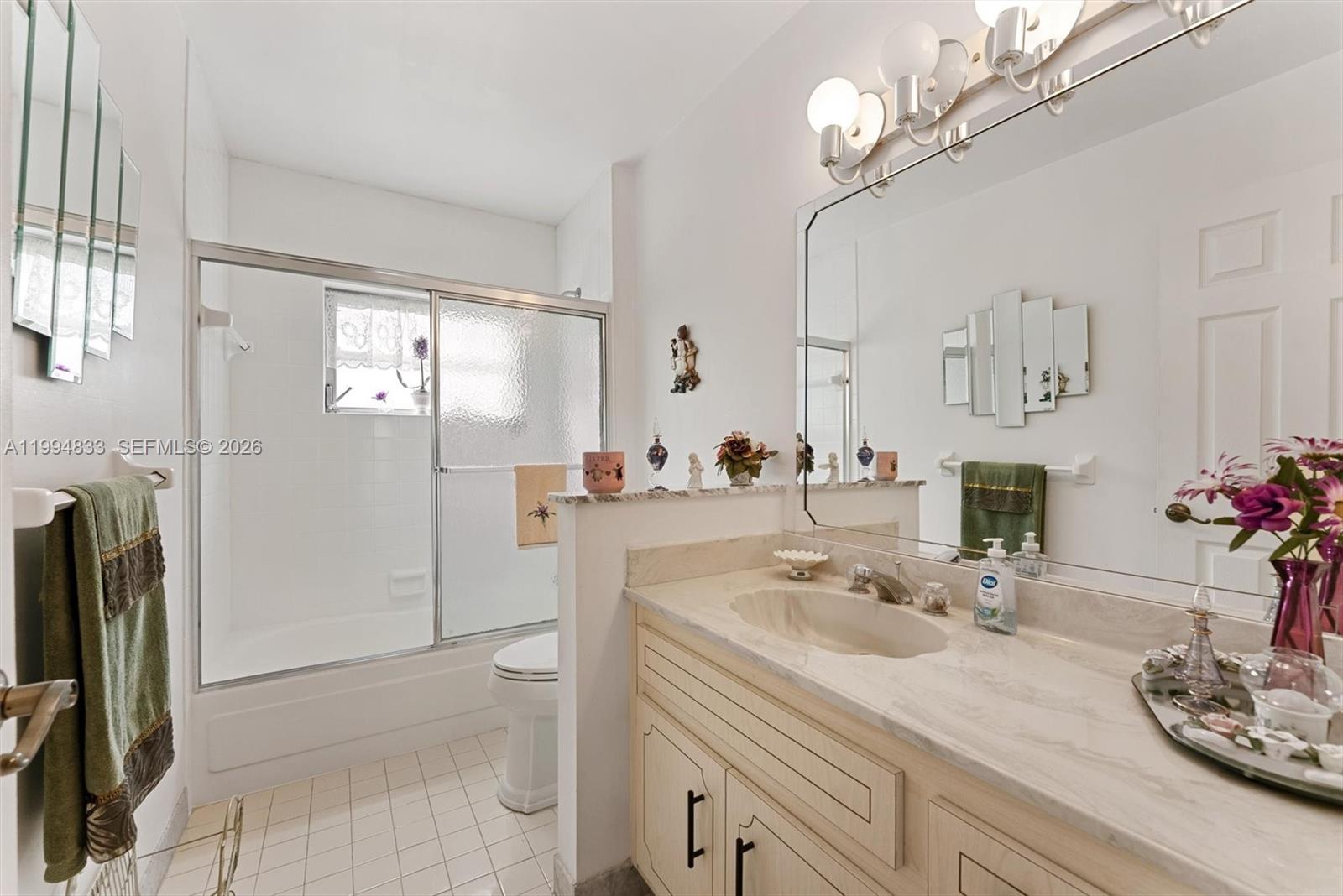 5669 Pinecrest Cir Property Photo 17
