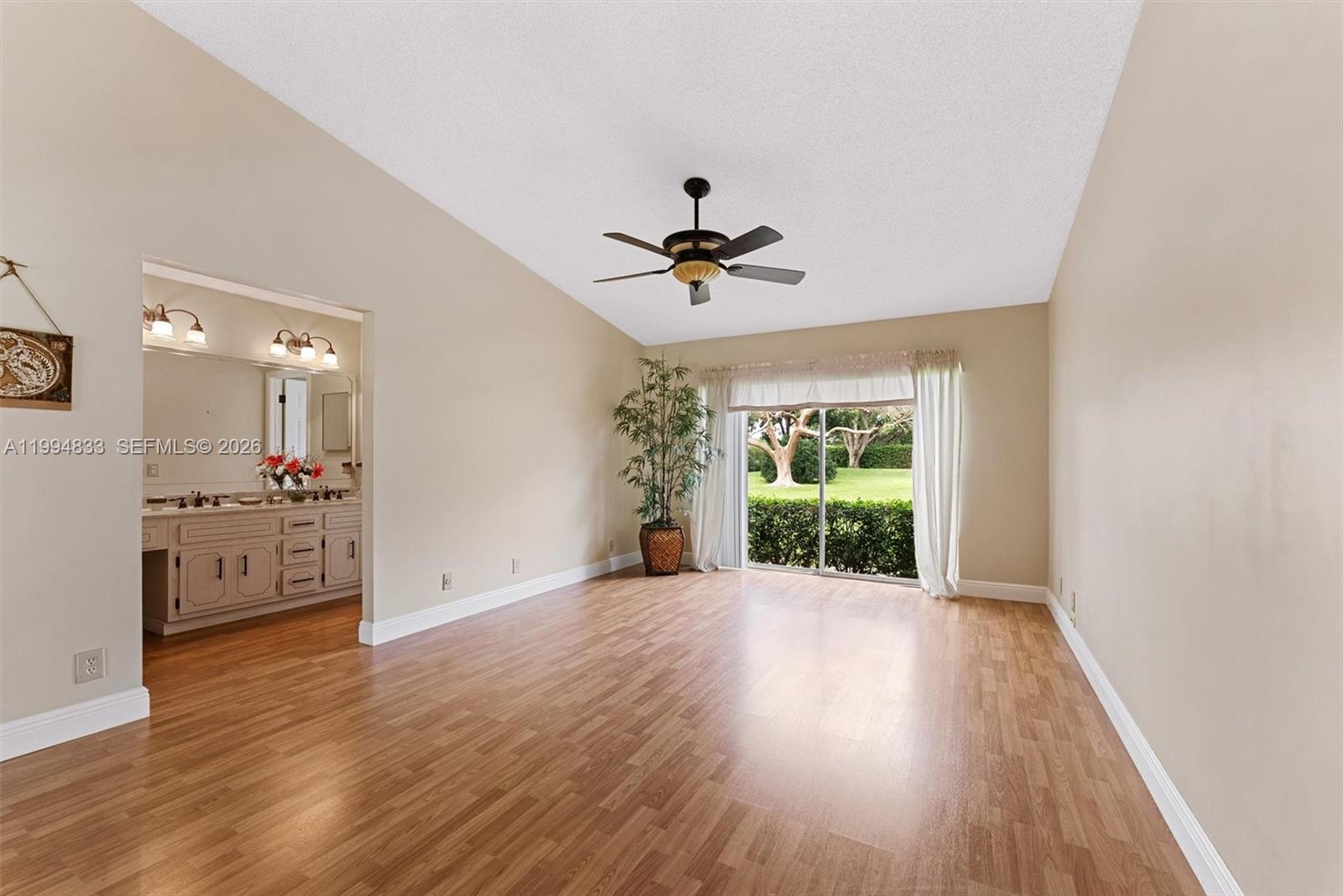 5669 Pinecrest Cir Property Photo 19