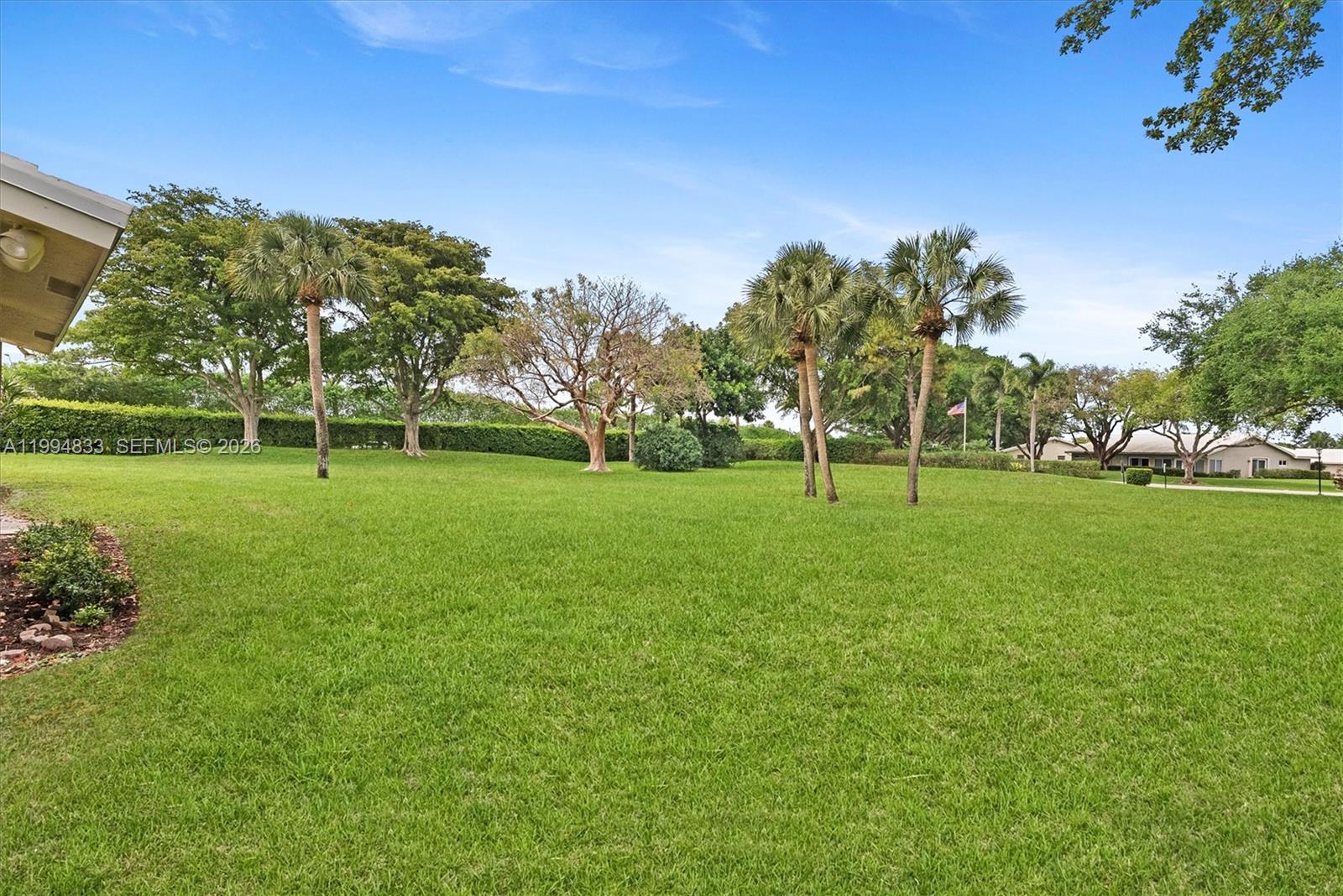 5669 Pinecrest Cir Property Photo 25