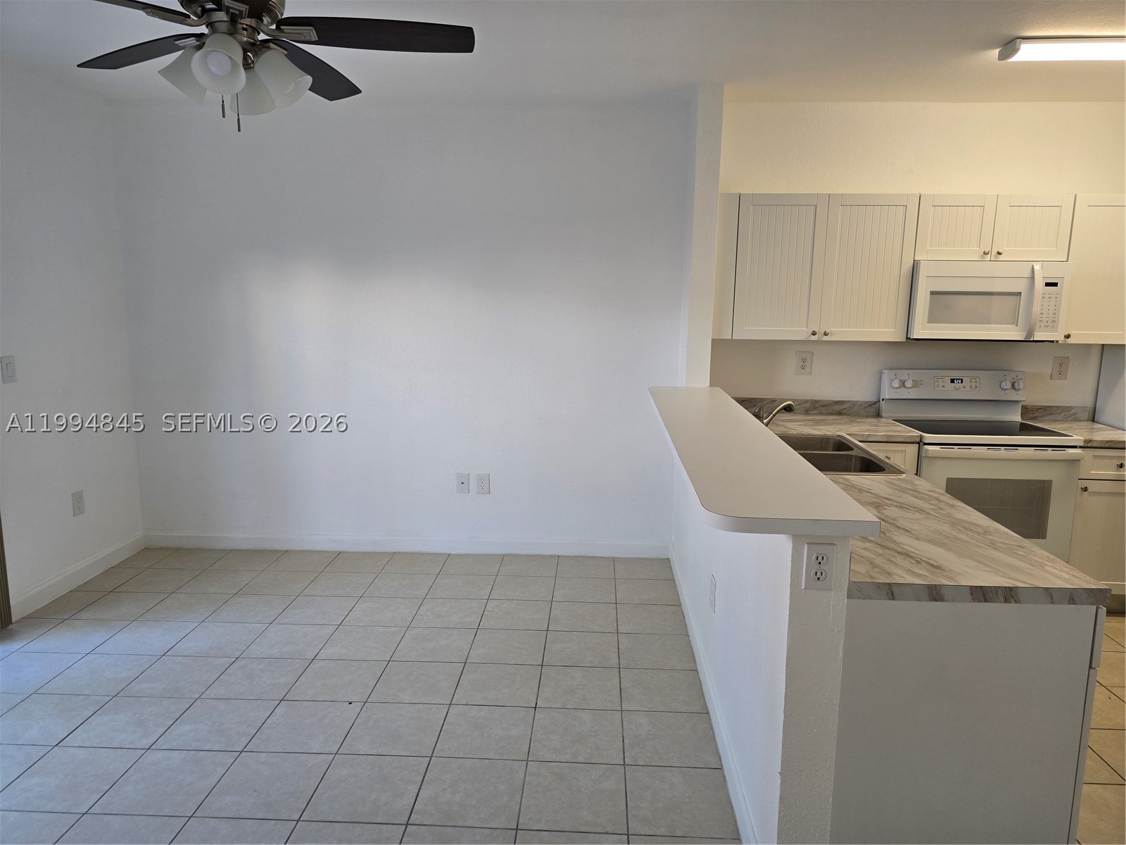 1575 Ne 33rd Ave 104-9 Property Photo 6