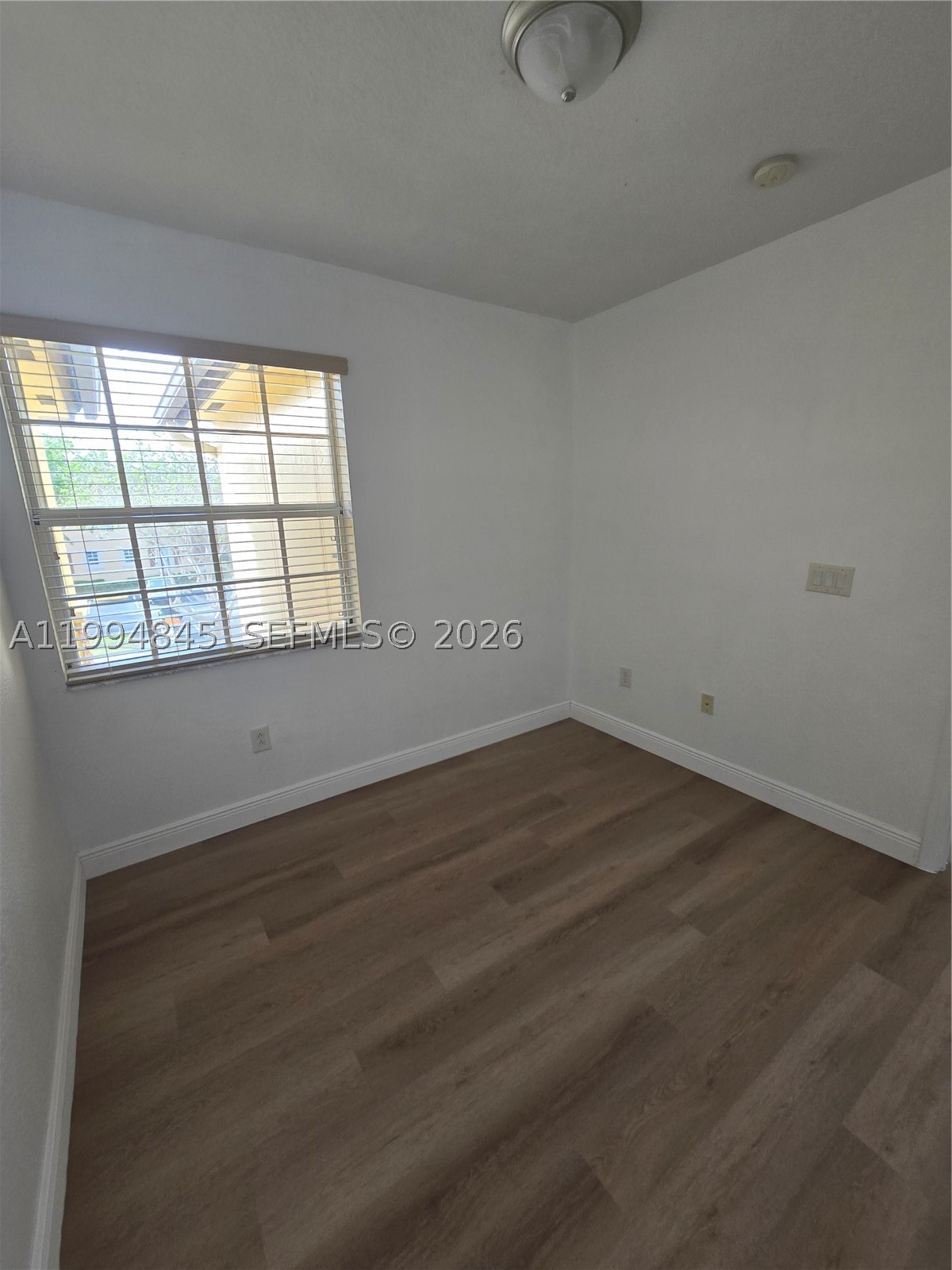 1575 Ne 33rd Ave 104-9 Property Photo 18