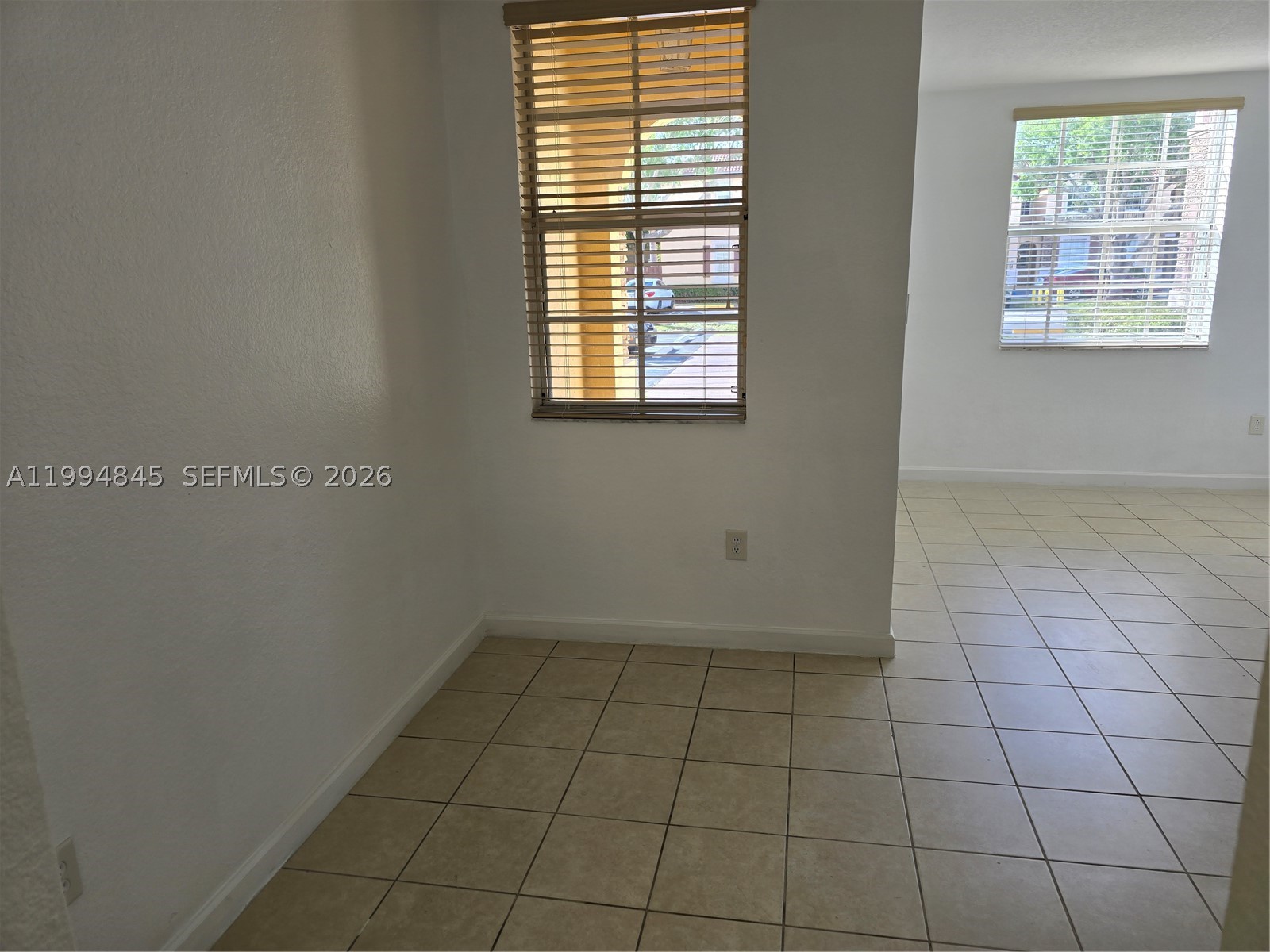 1575 Ne 33rd Ave 104-9 Property Photo 26