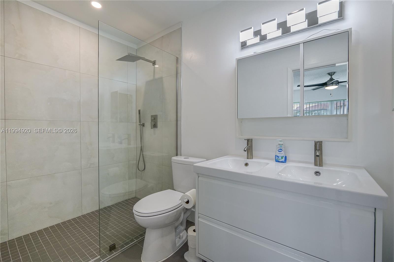 4701 Nw 34th St 502 Property Photo 19
