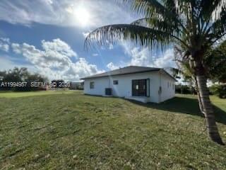 1468 Nw 100th St Property Photo 3