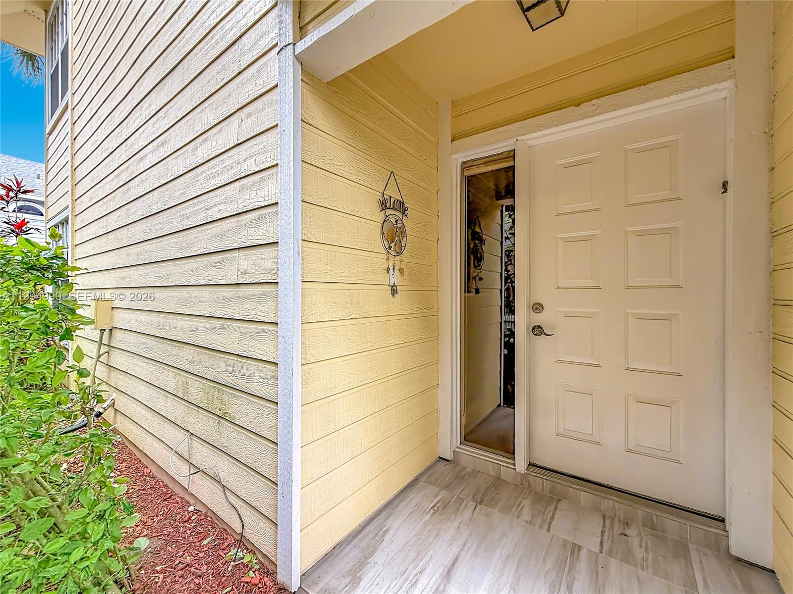 5043 Pointe Emerald Ln Property Photo 5