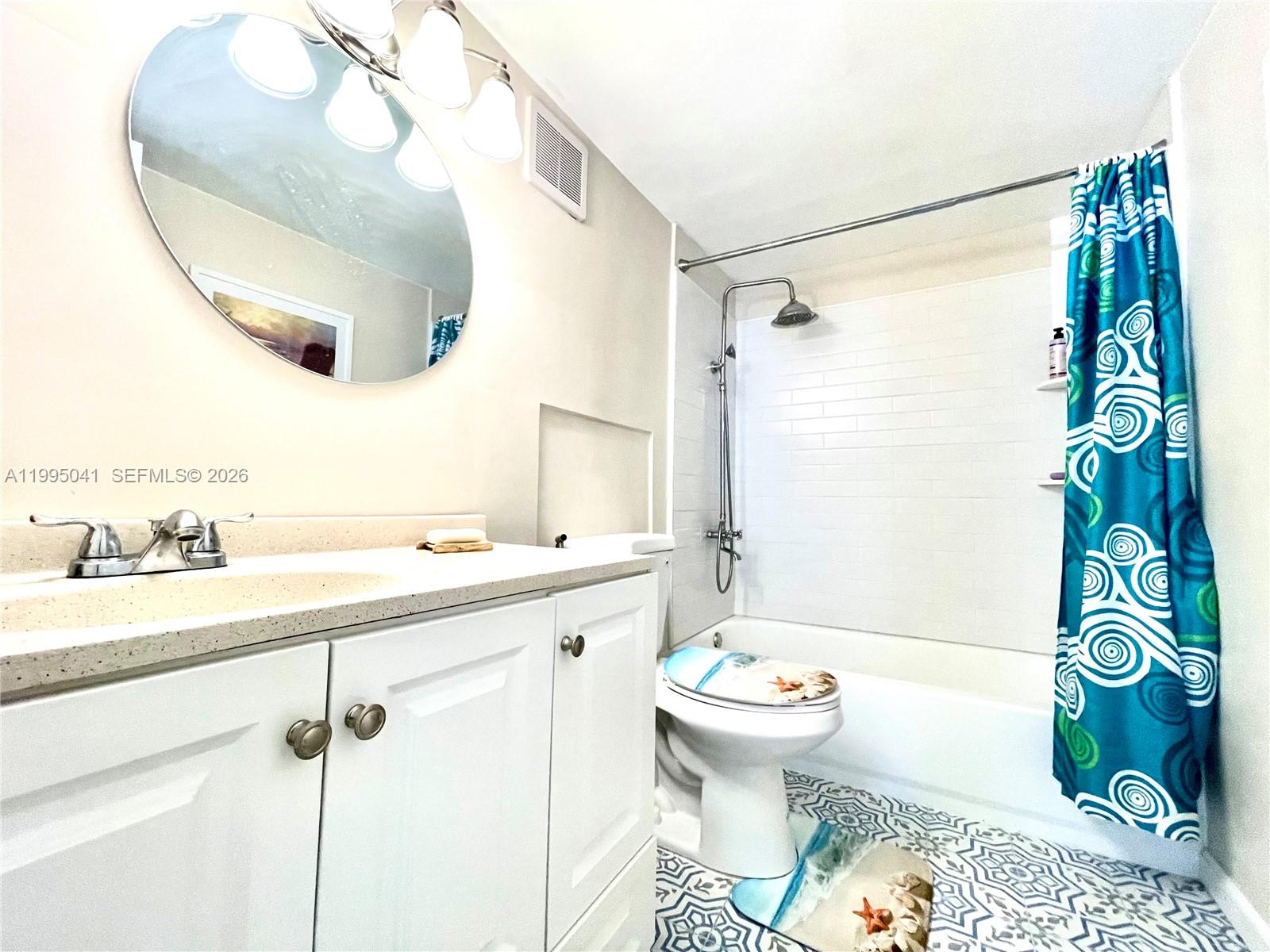 1913 S Ocean Dr 129 Property Photo 4