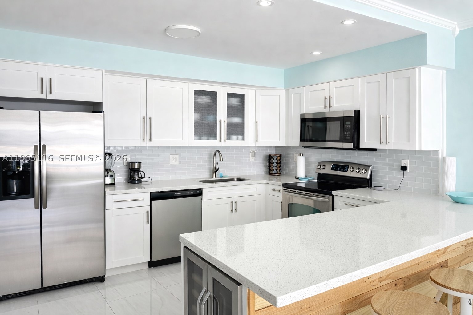 19370 Collins Ave 1121 Property Photo 7