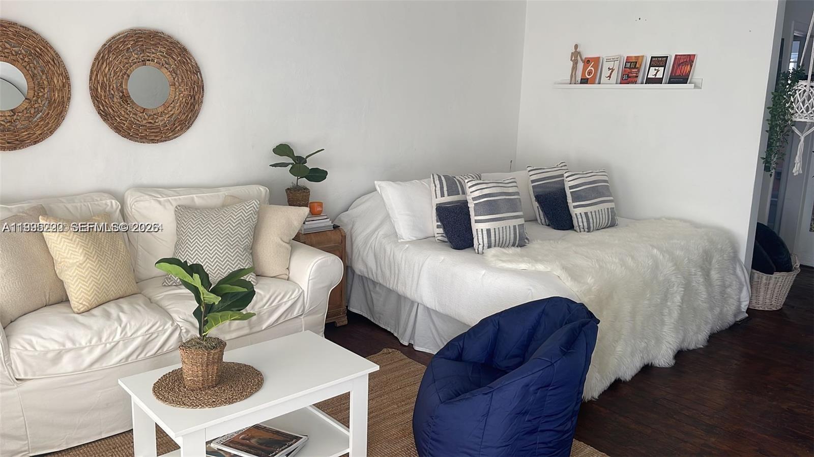 7440 Byron Ave 12b Property Photo 3