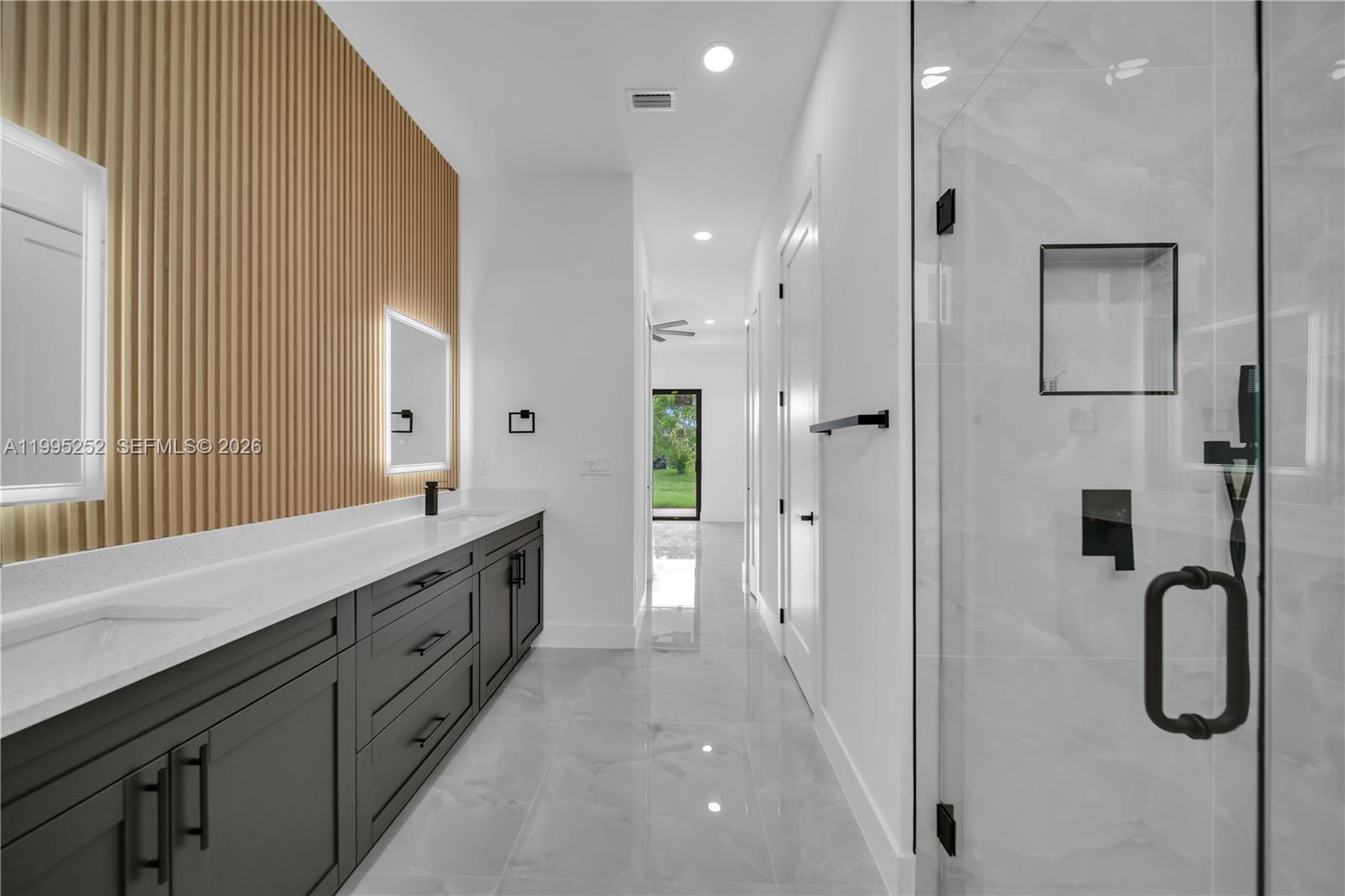 2720 Santa Barbara Blvd N Property Photo 37