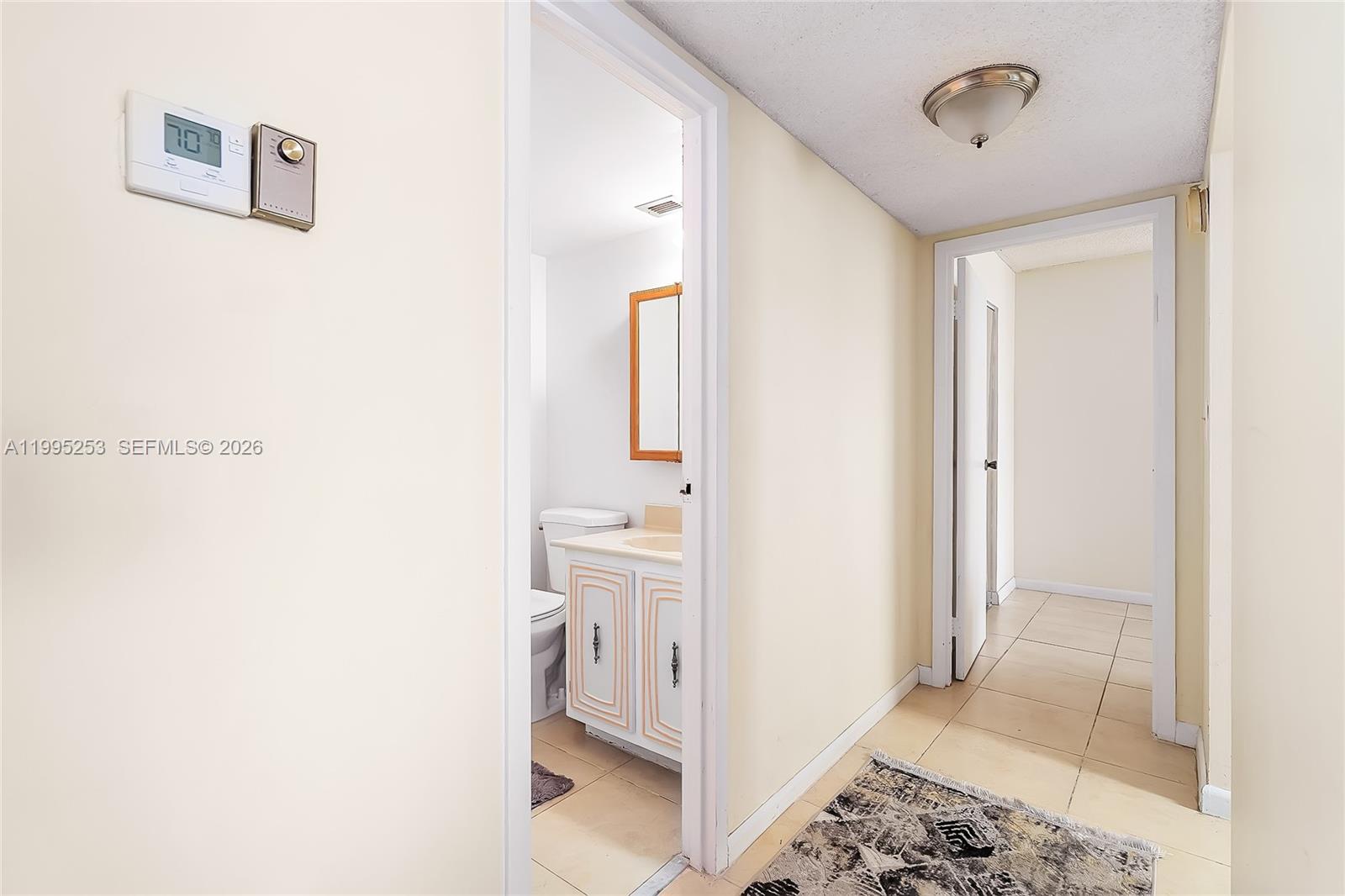 800 Parkview Dr 901 Property Photo 13