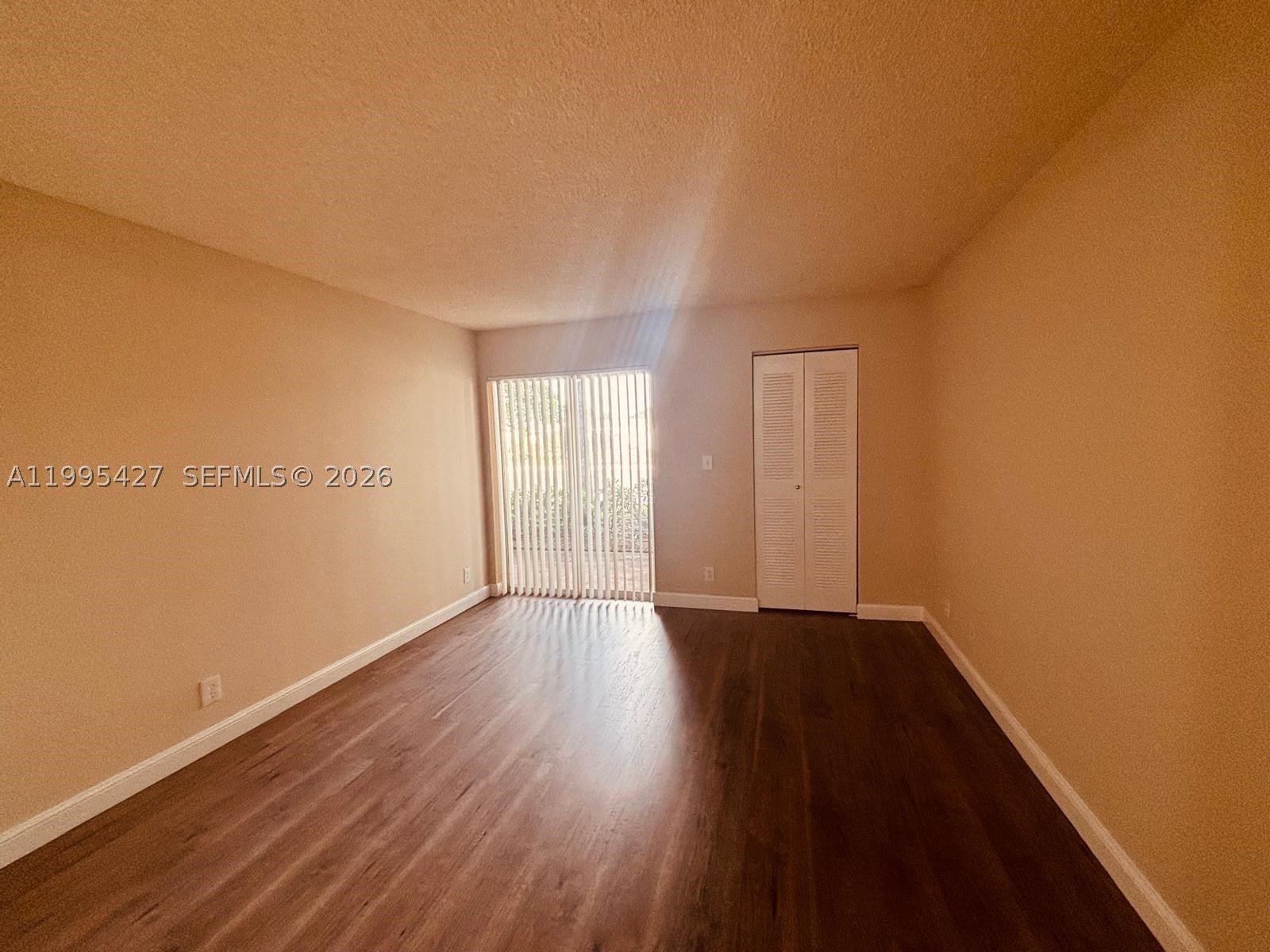 A11995427 Property Photo 9