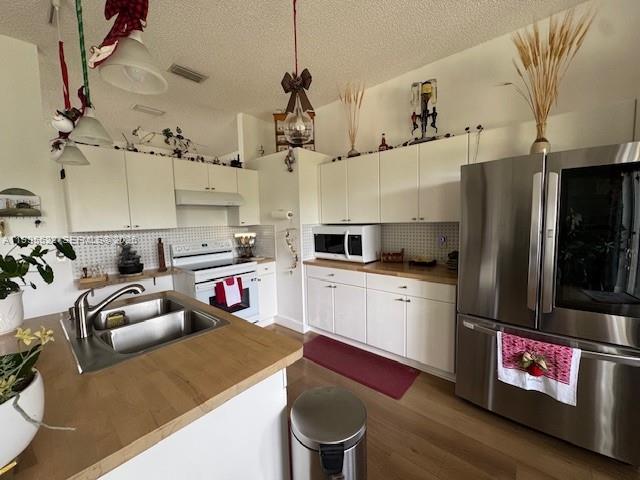 A11995522 Property Photo 9
