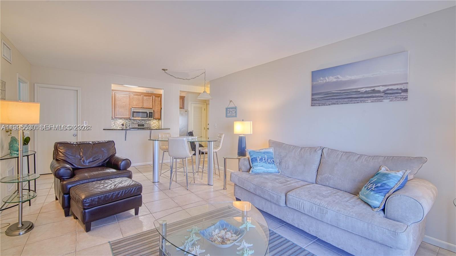2900 Banyan St 408 Property Photo 9