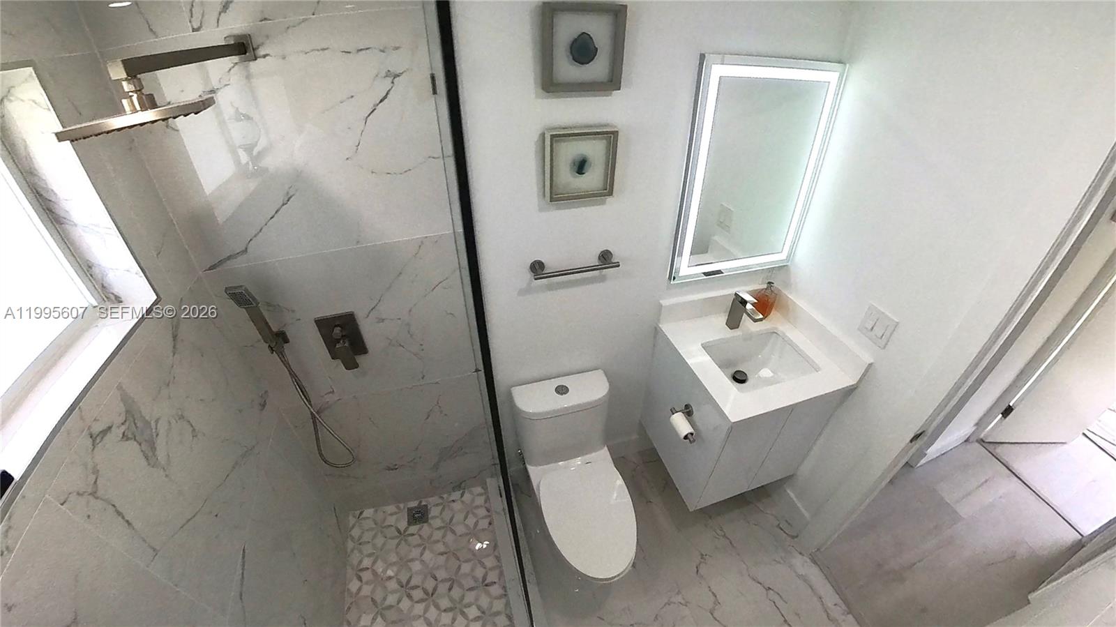 2406 Marathon Ln Property Photo 36